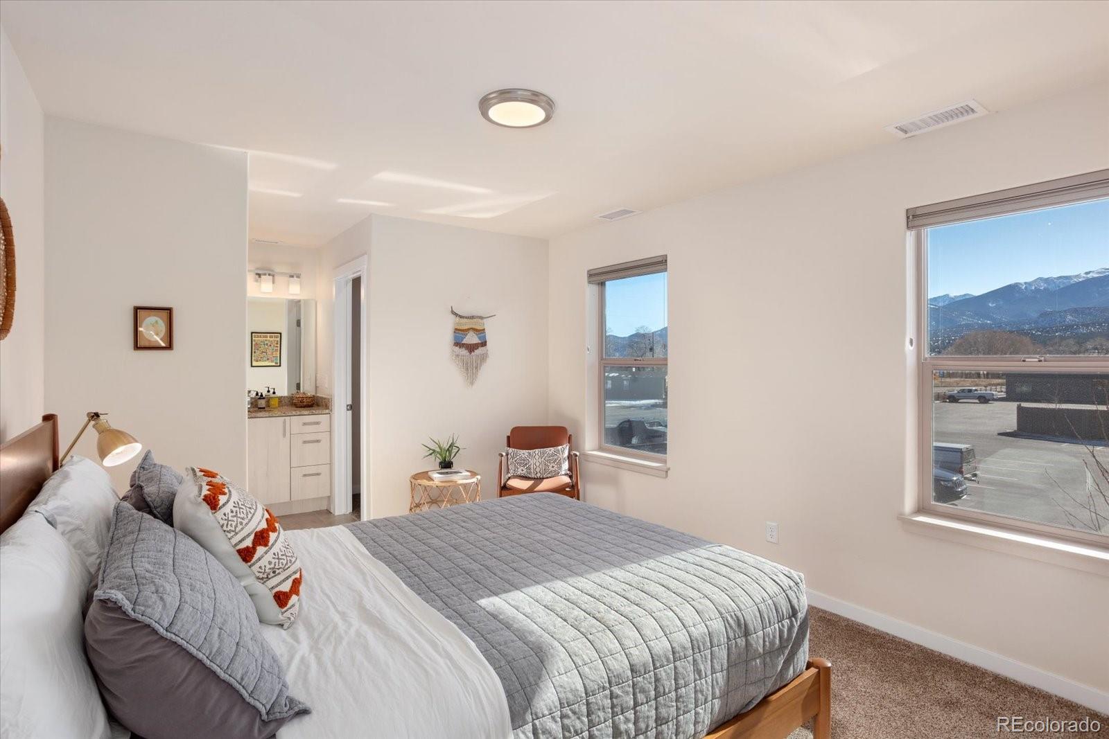 728 Oak Street Unit: O