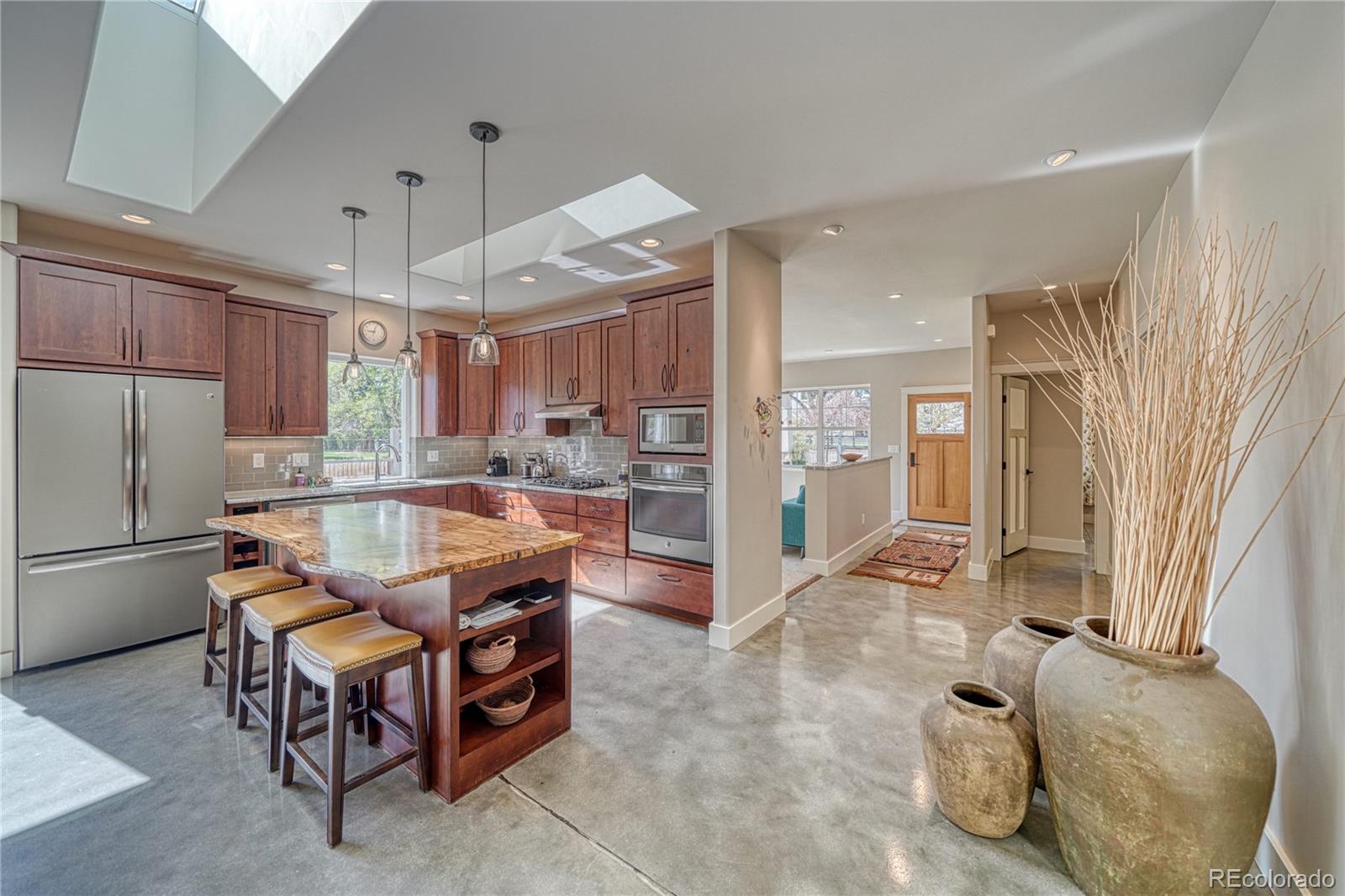 322 W Park Avenue