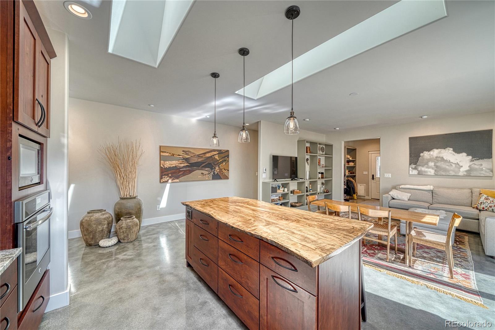 322 W Park Avenue