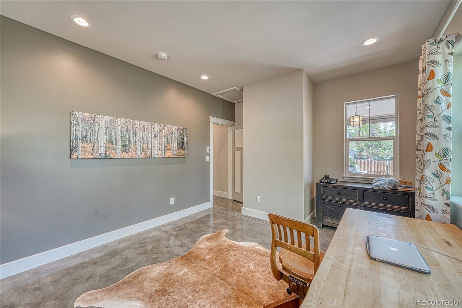 322 W Park Avenue