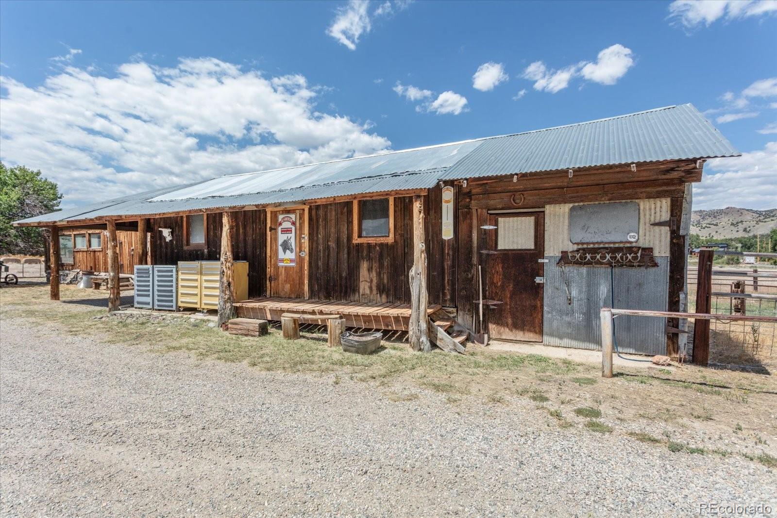 6953 County Road 105