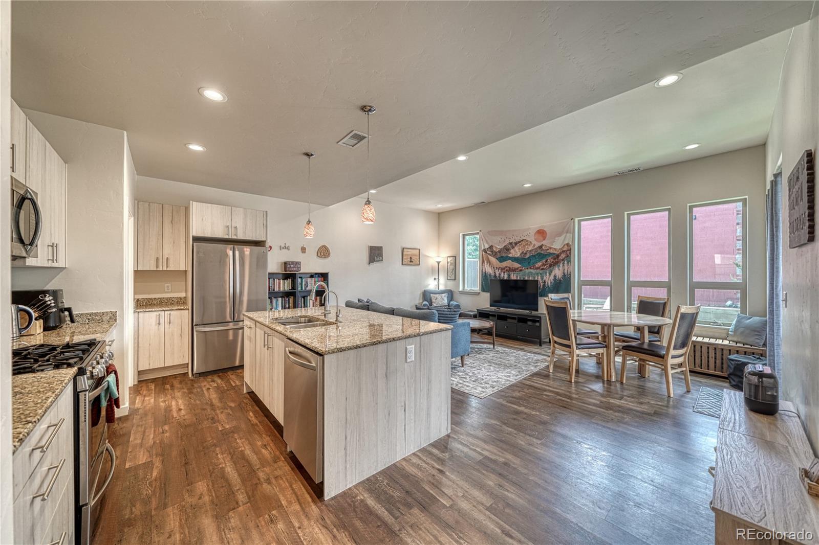 728 Oak Street Unit: F