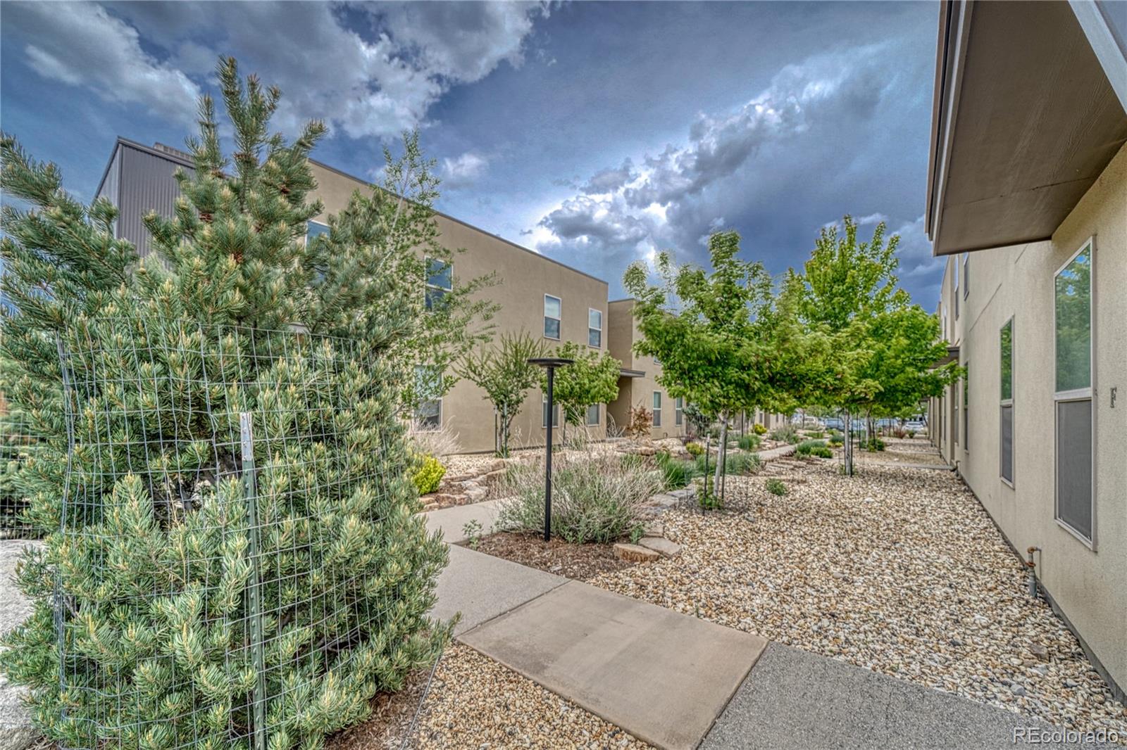728 Oak Street Unit: F
