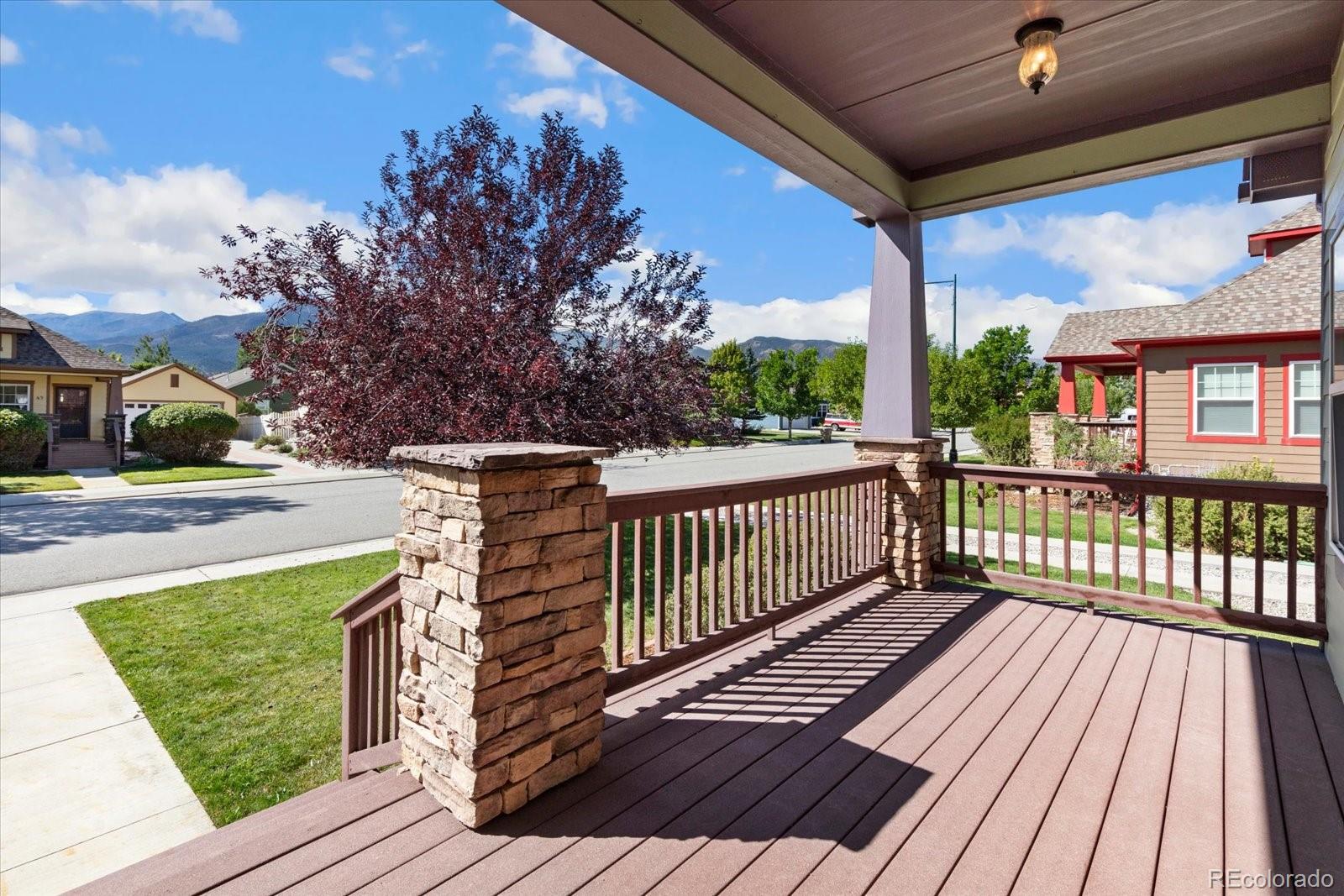 12 Trailside Circle