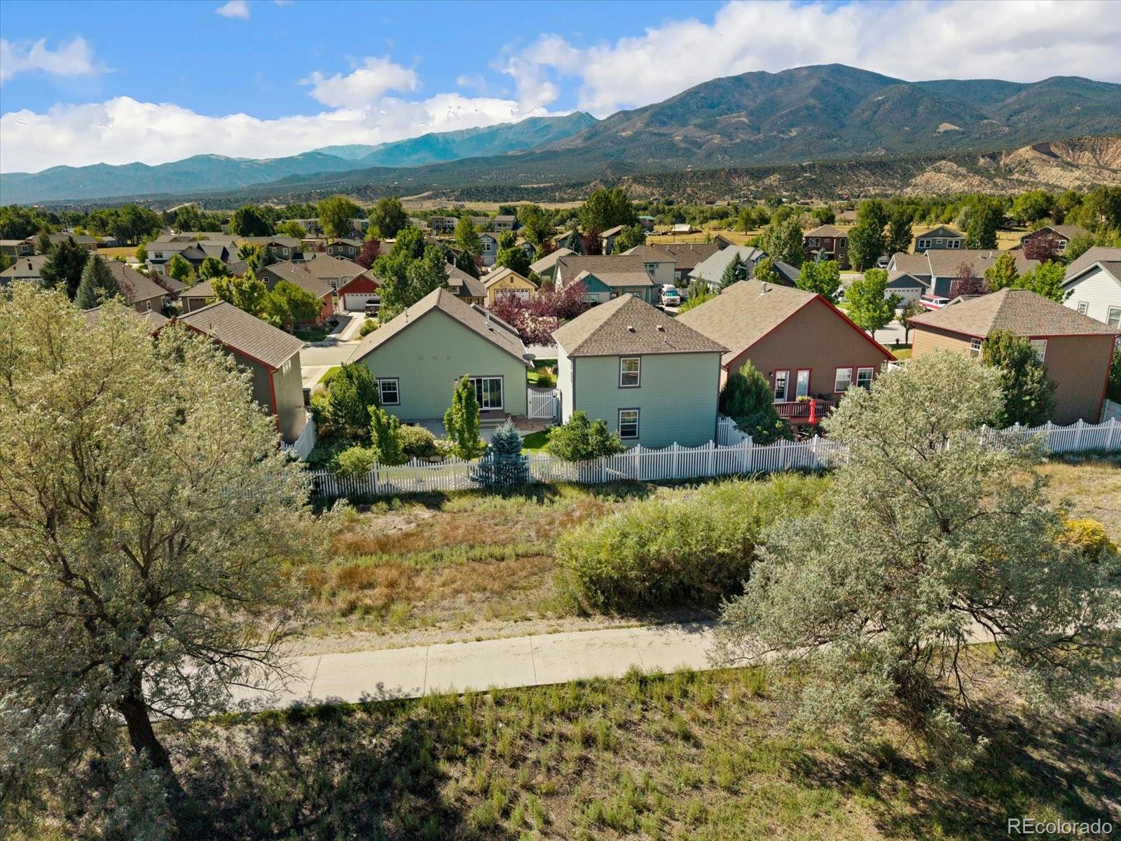 12 Trailside Circle