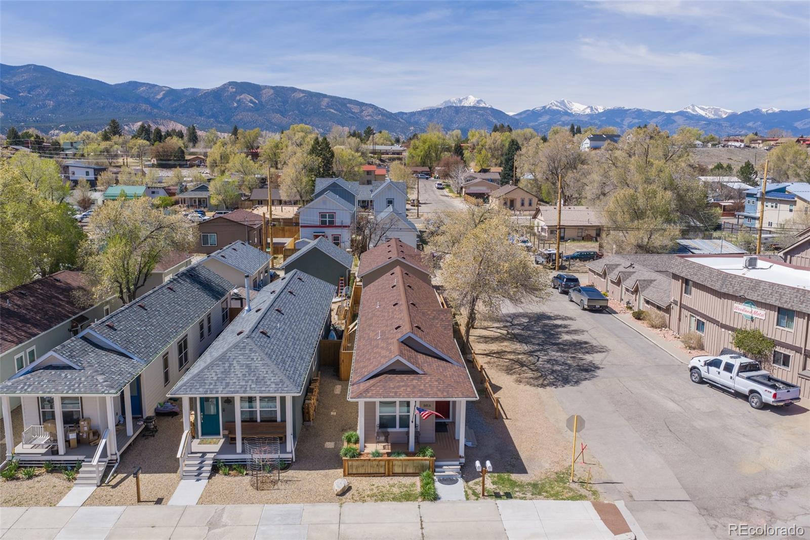 849 W First Street