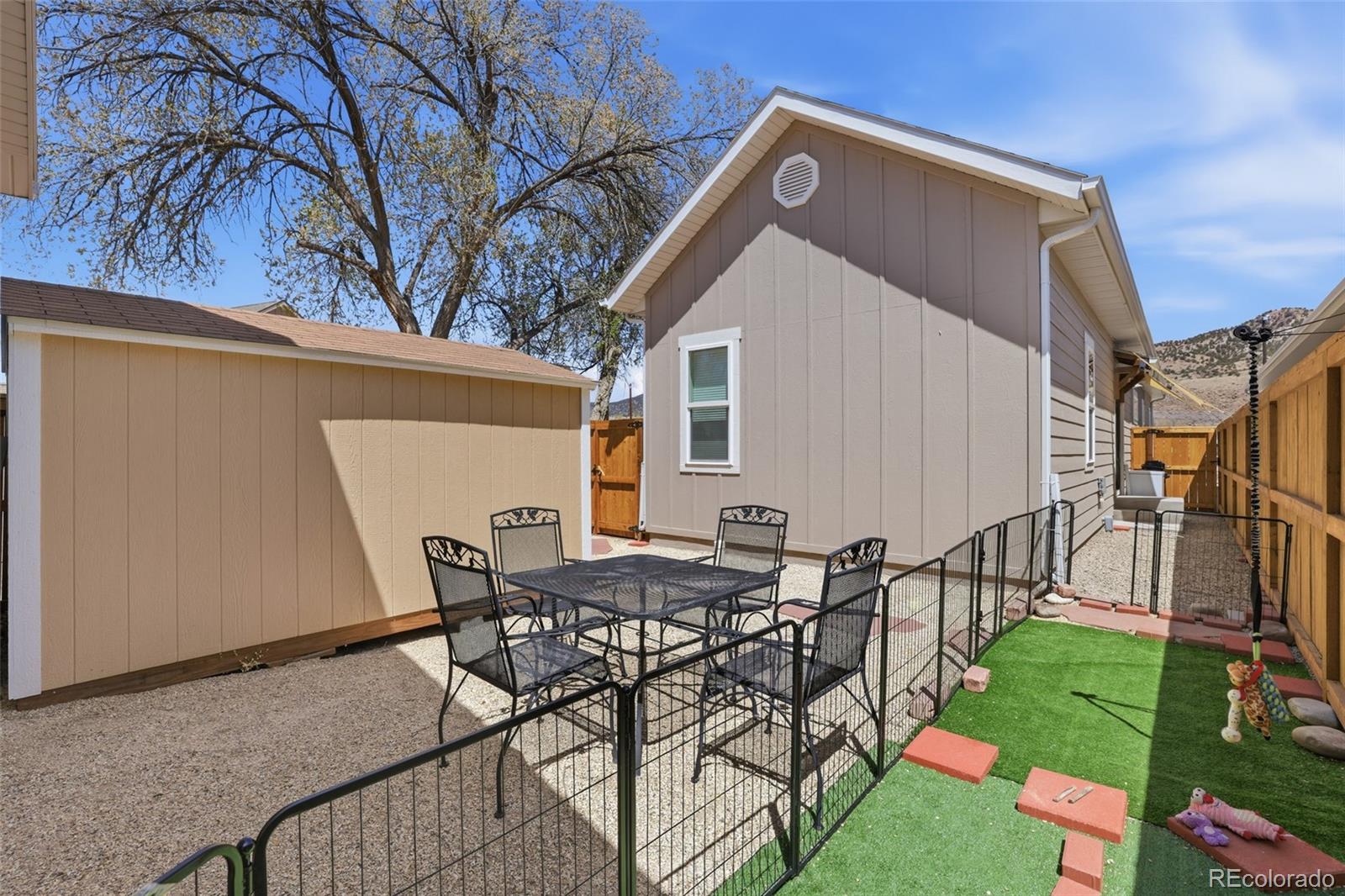 849 W First Street