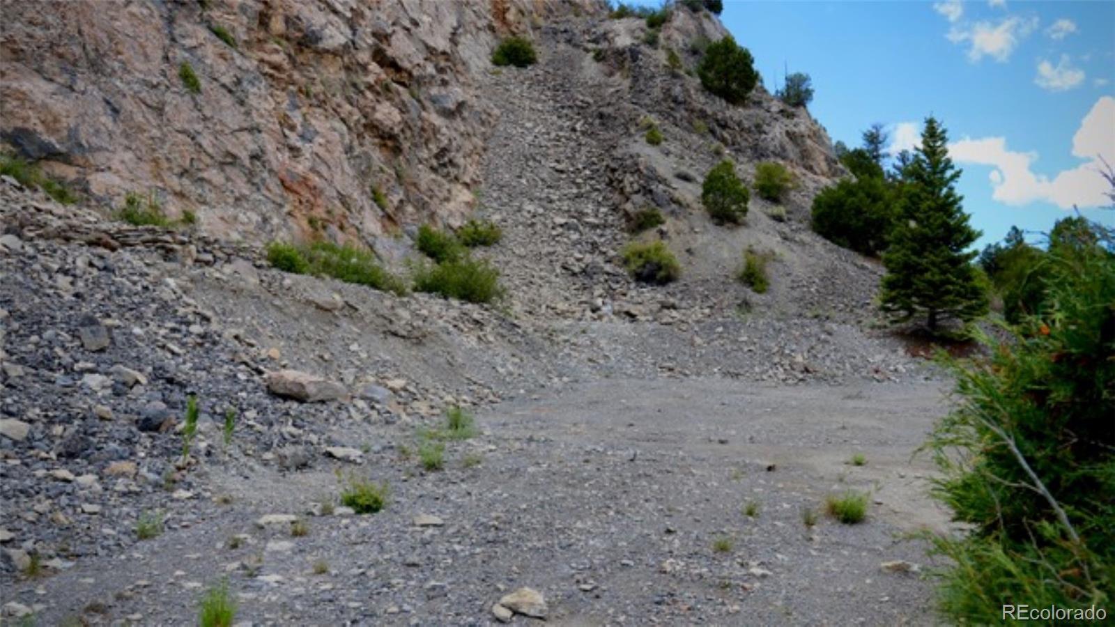 000 Box Canyon