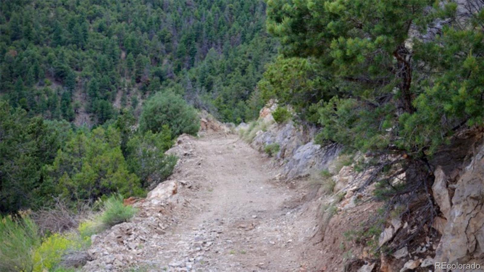 000 Box Canyon