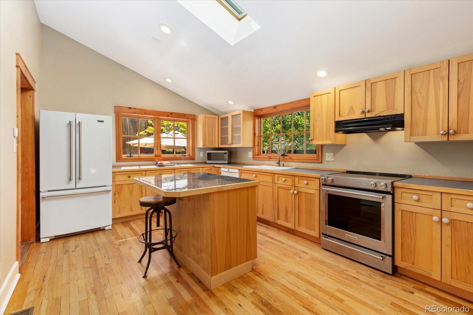 247 Palmer Street Unit: 1 & #2
