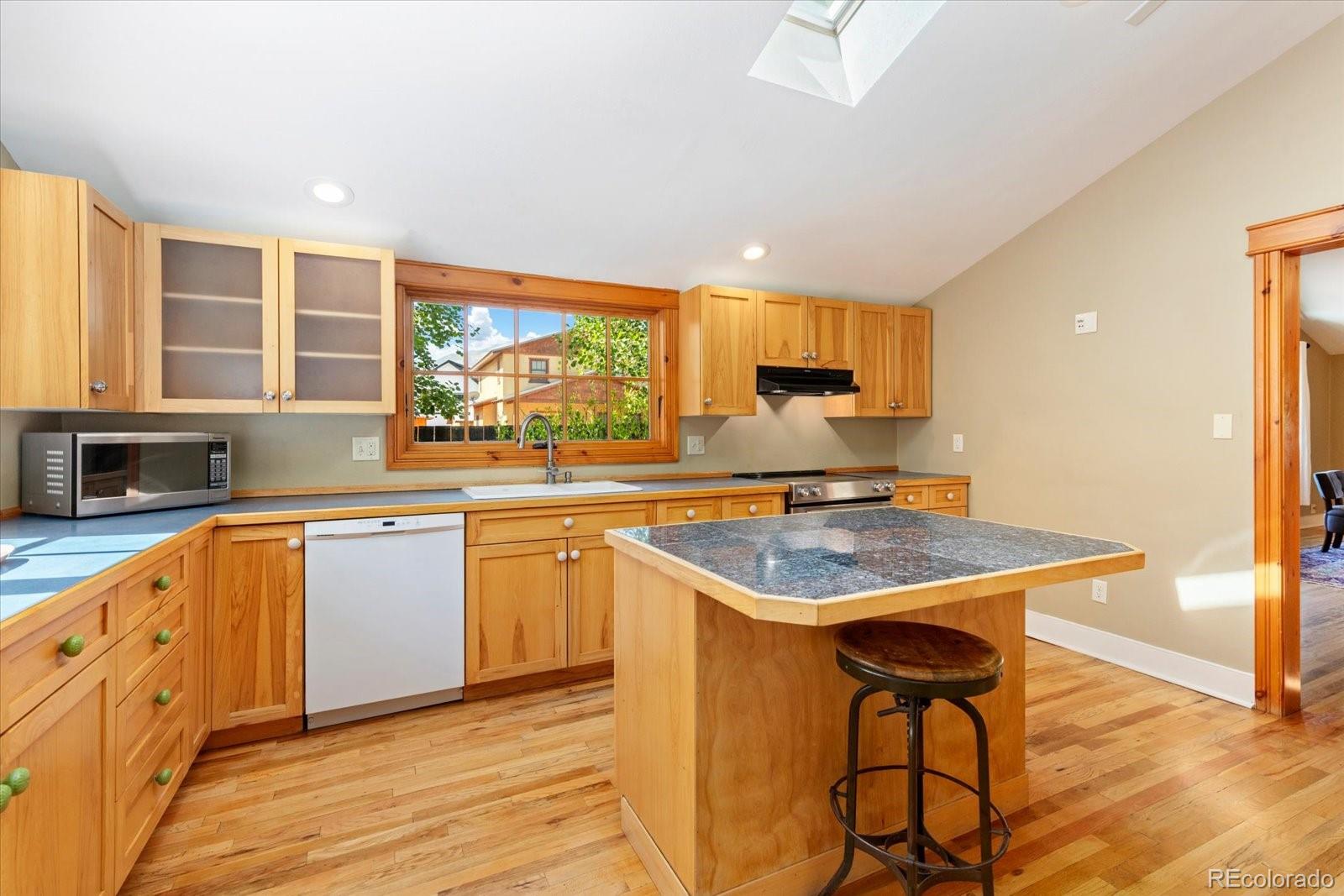 247 Palmer Street Unit: 1 & #2