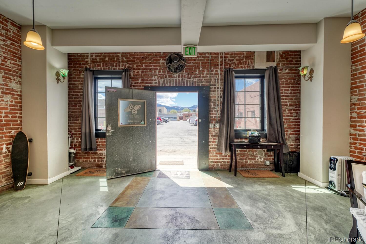 119 E 1st Street Unit: C3