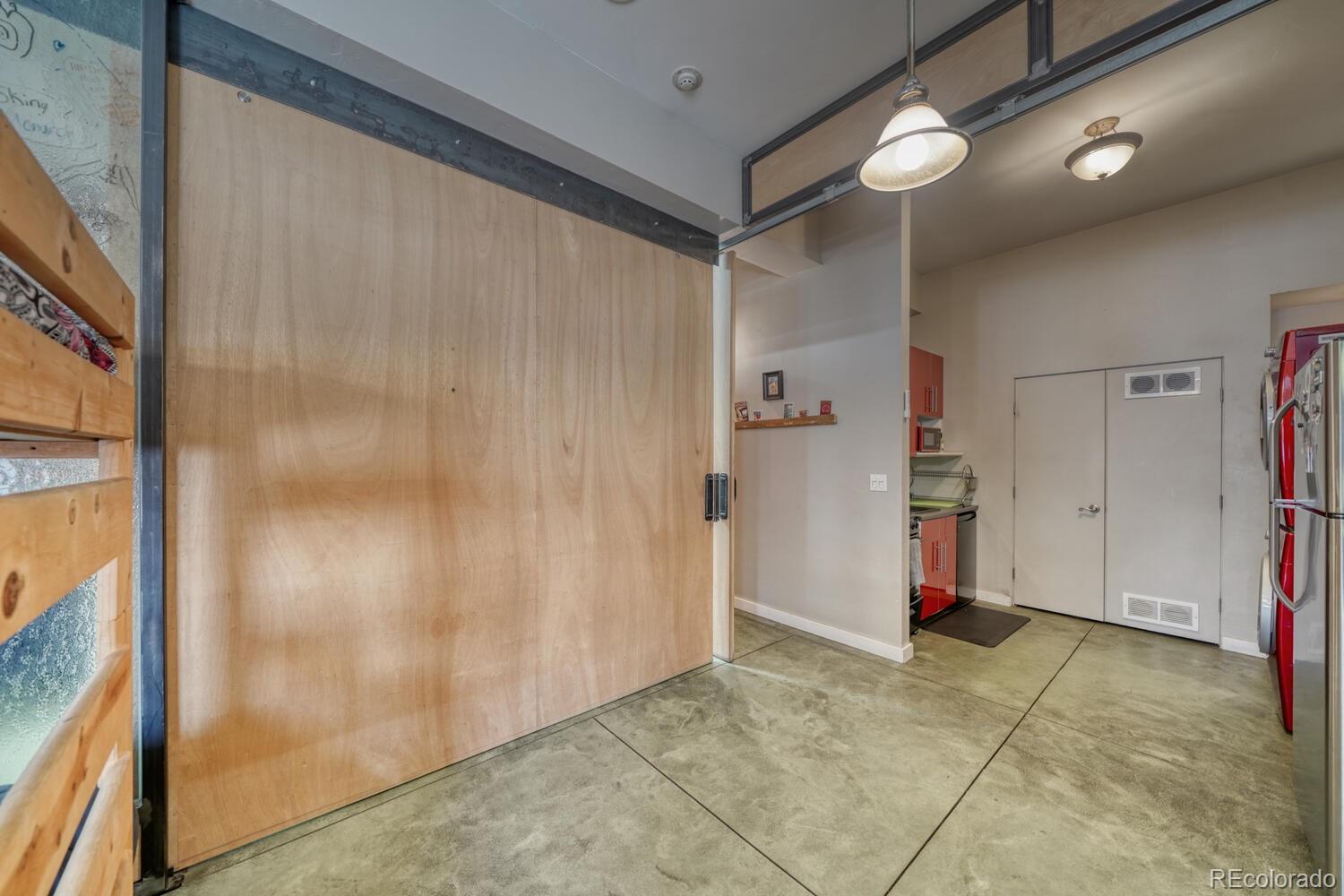 119 E 1st Street Unit: C3