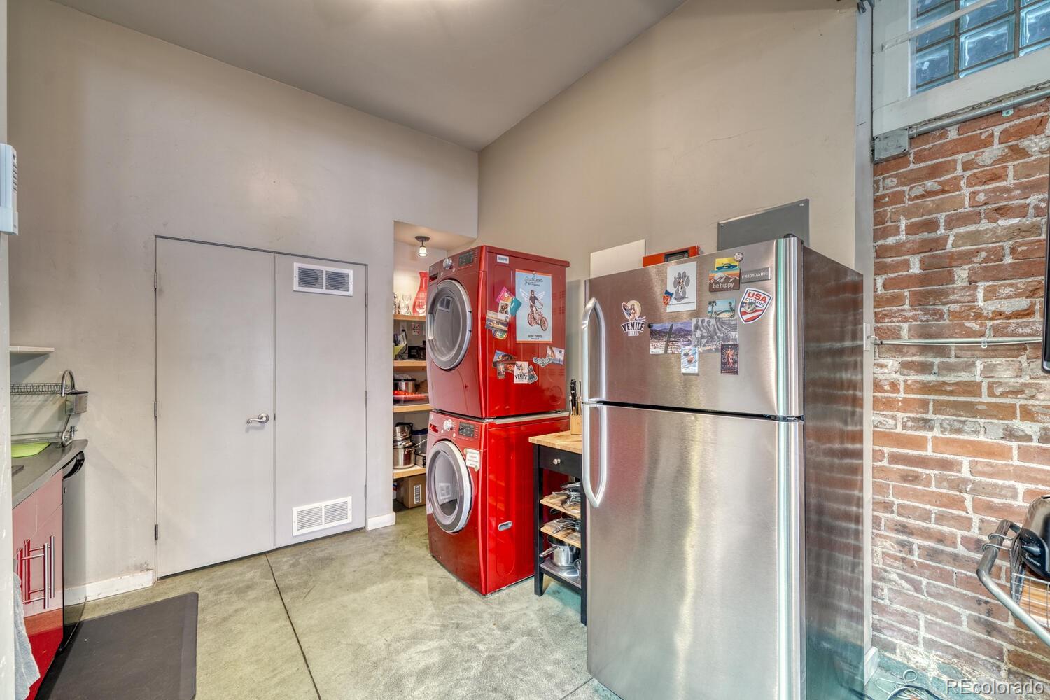 119 E 1st Street Unit: C3