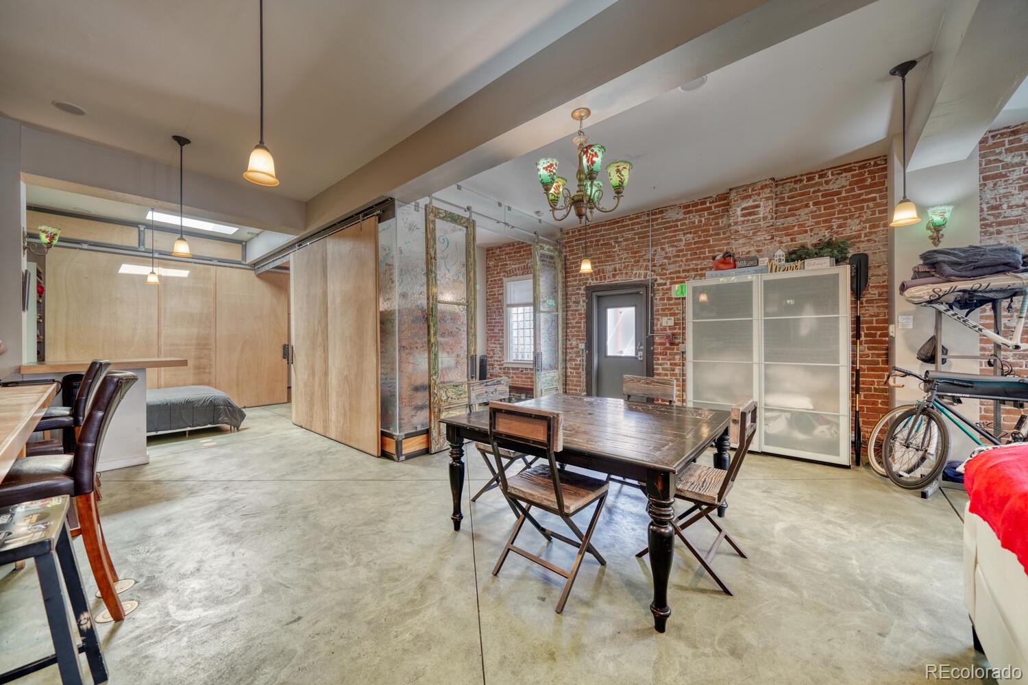 119 E 1st Street Unit: C3
