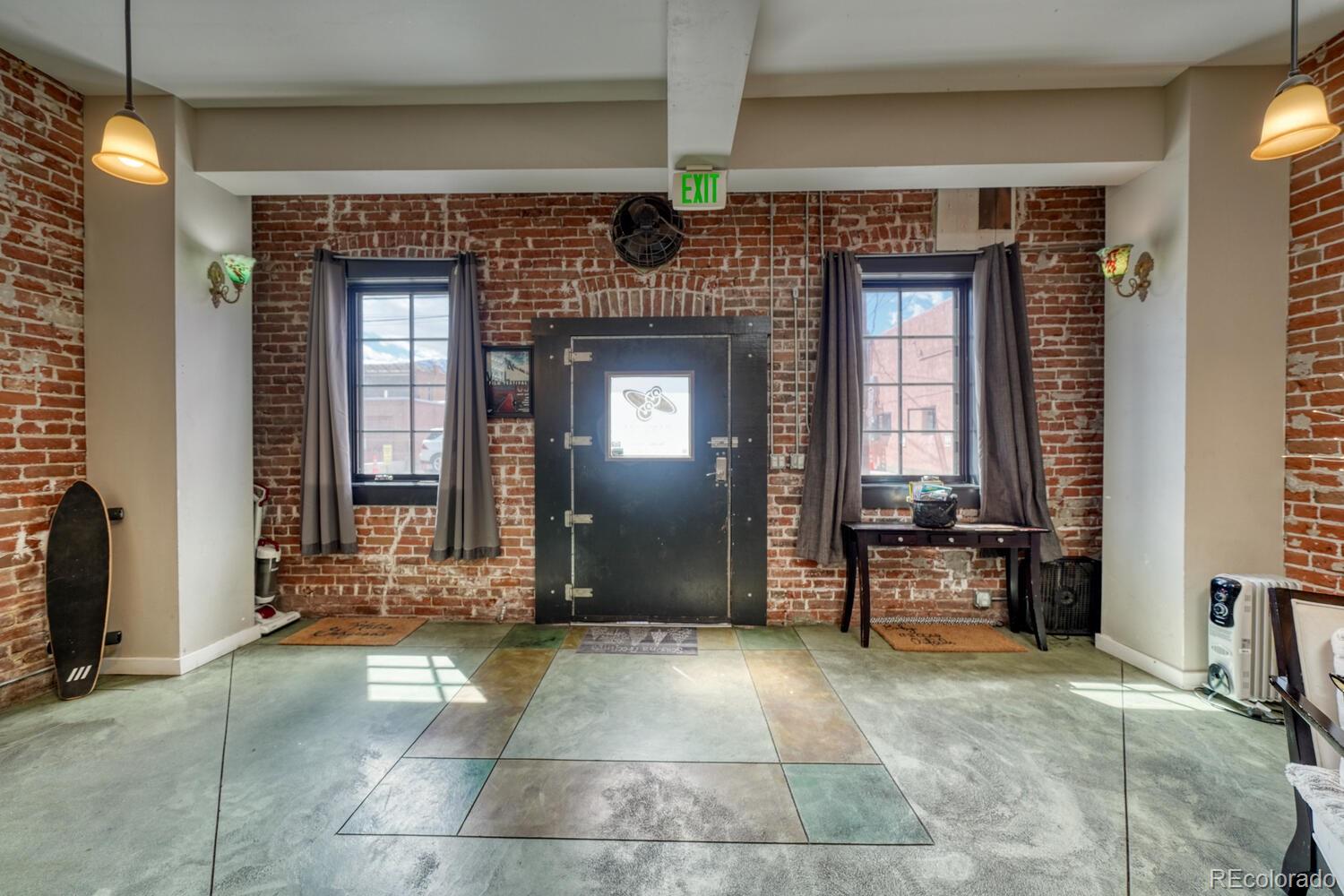 119 E 1st Street Unit: C3