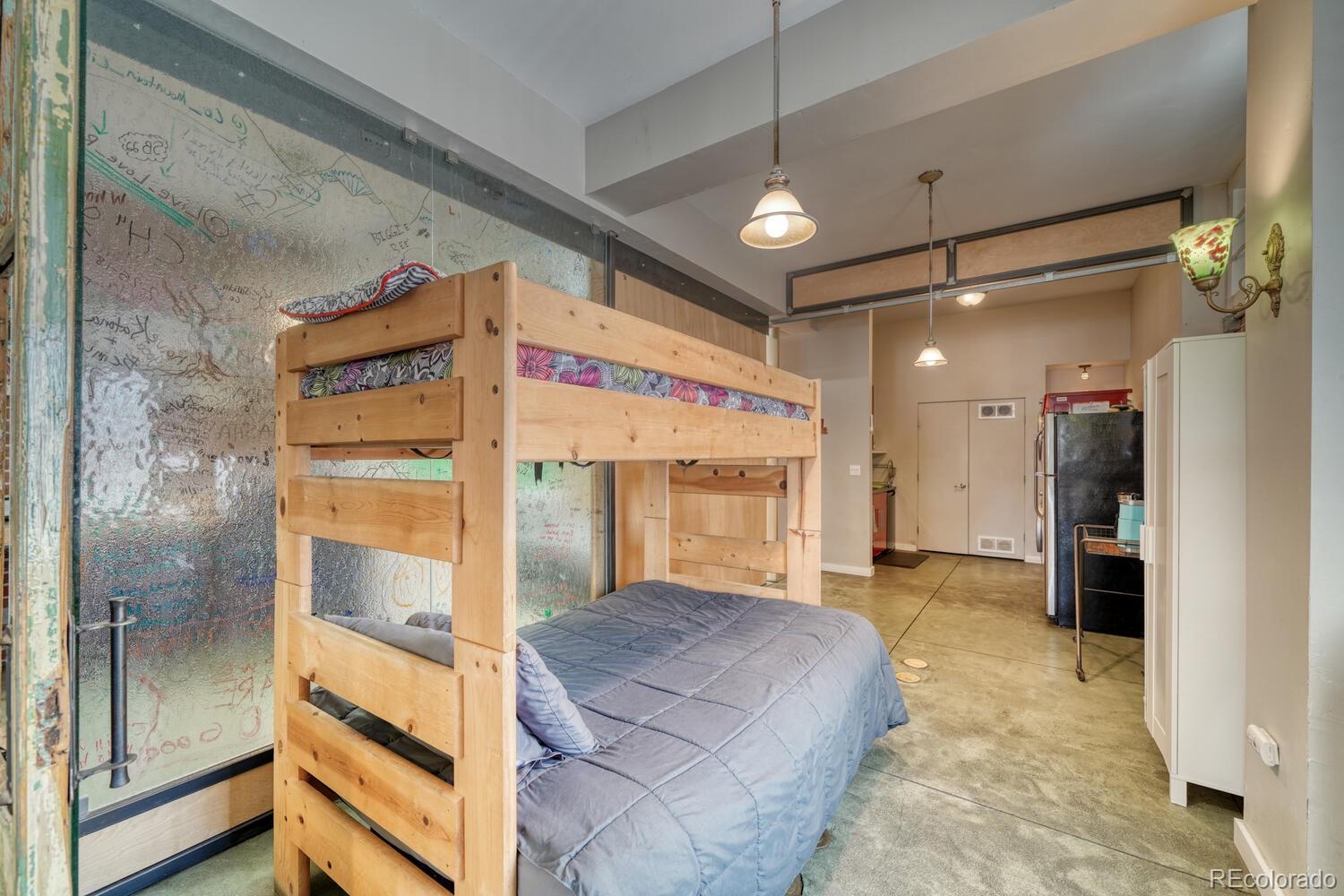 119 E 1st Street Unit: C3