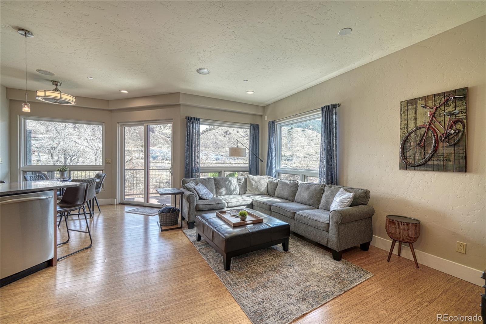 536 E First Street Unit: O