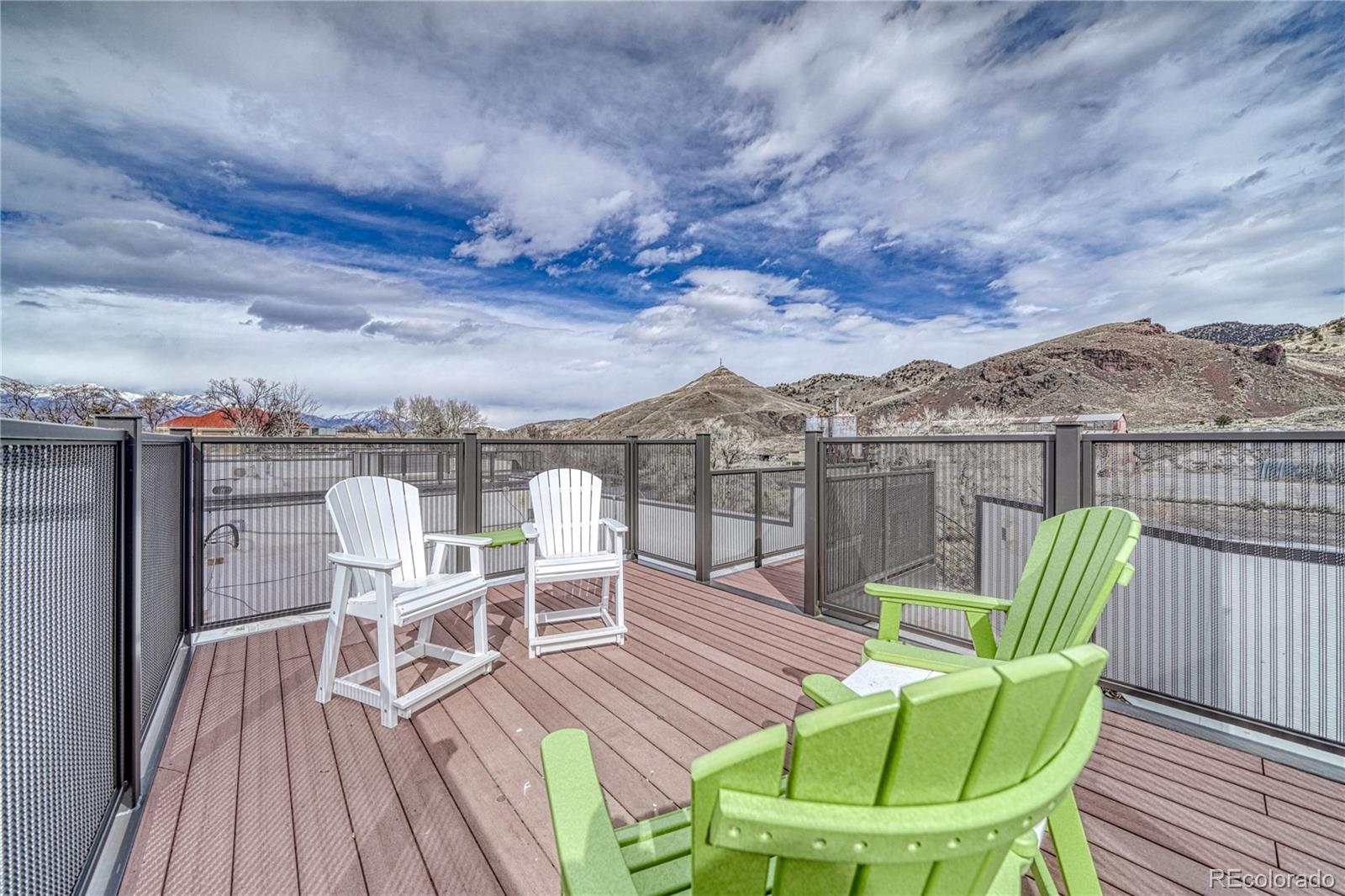 536 E First Street Unit: O