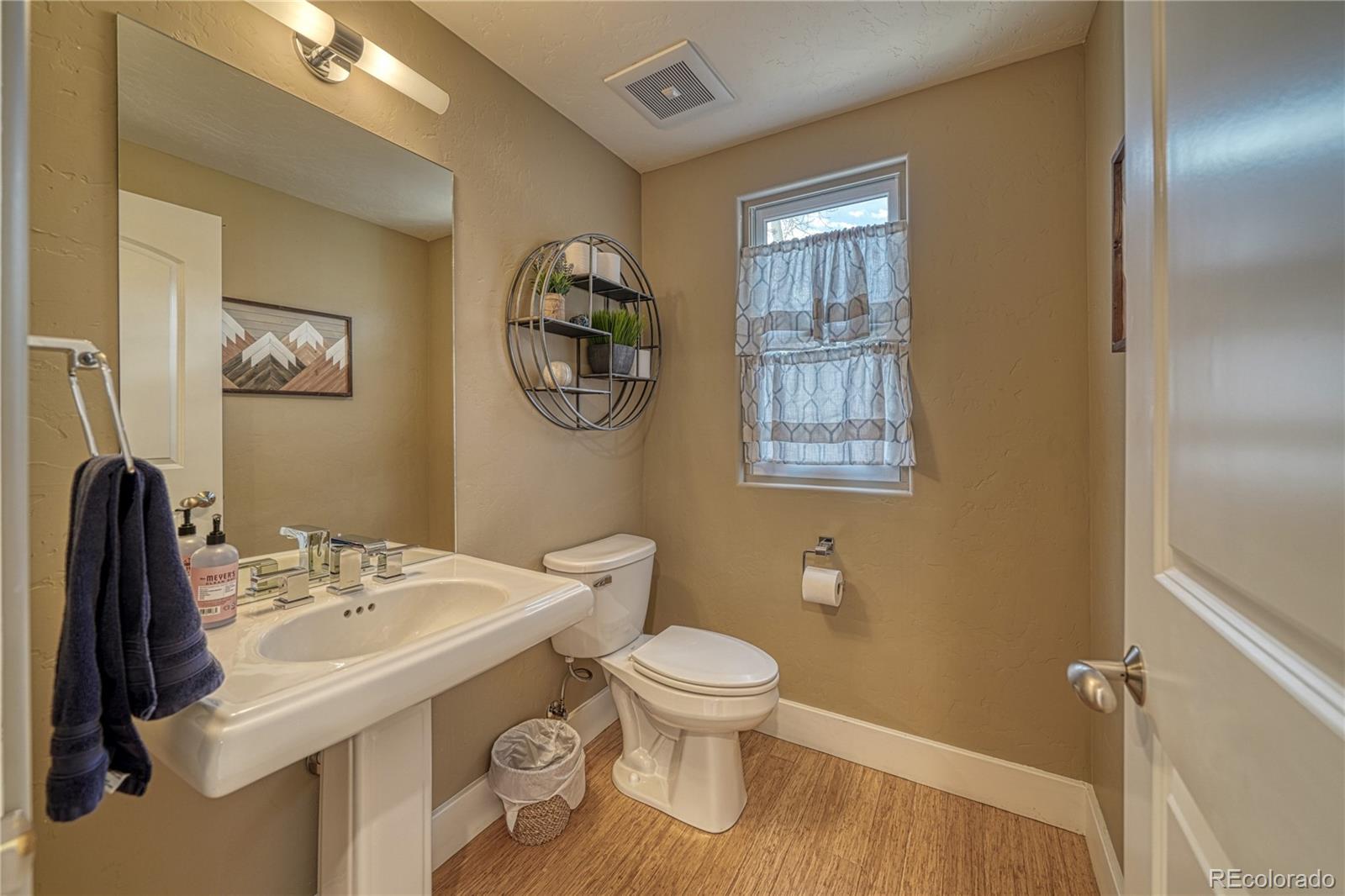 536 E First Street Unit: O