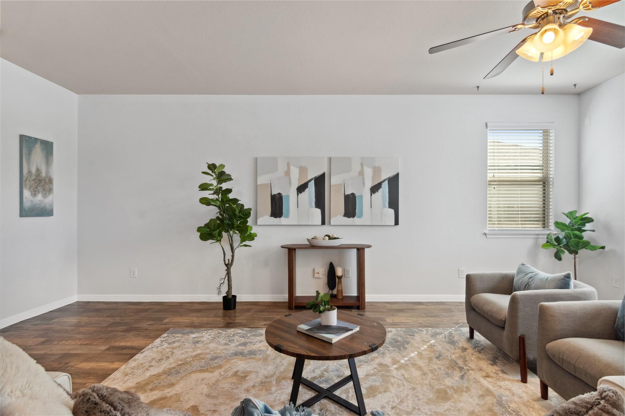208 Callahan LN