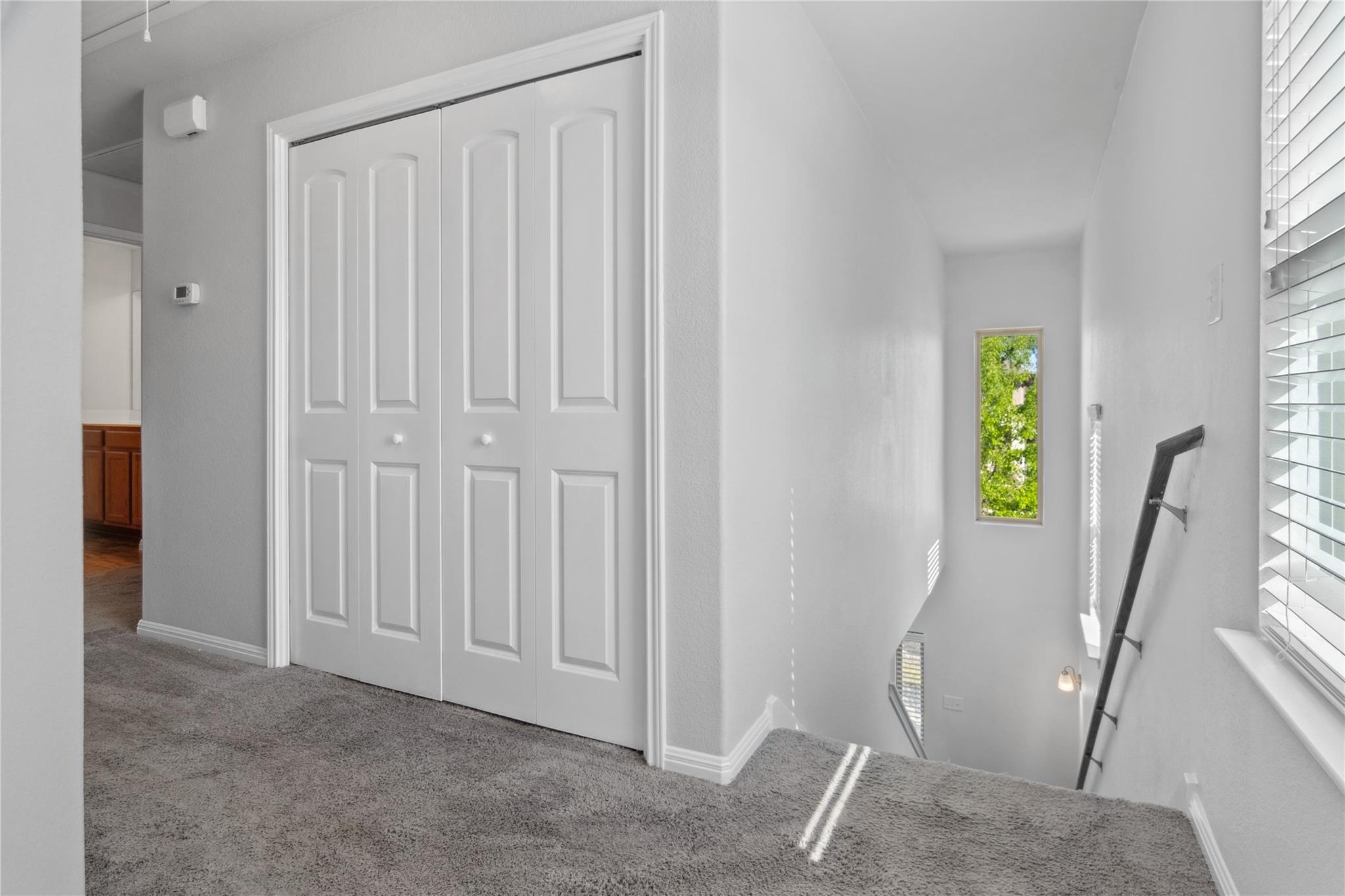 208 Callahan LN