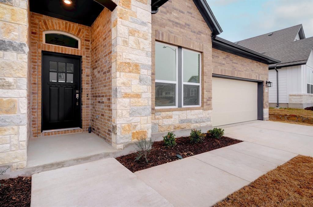 156 Twistleaf DR