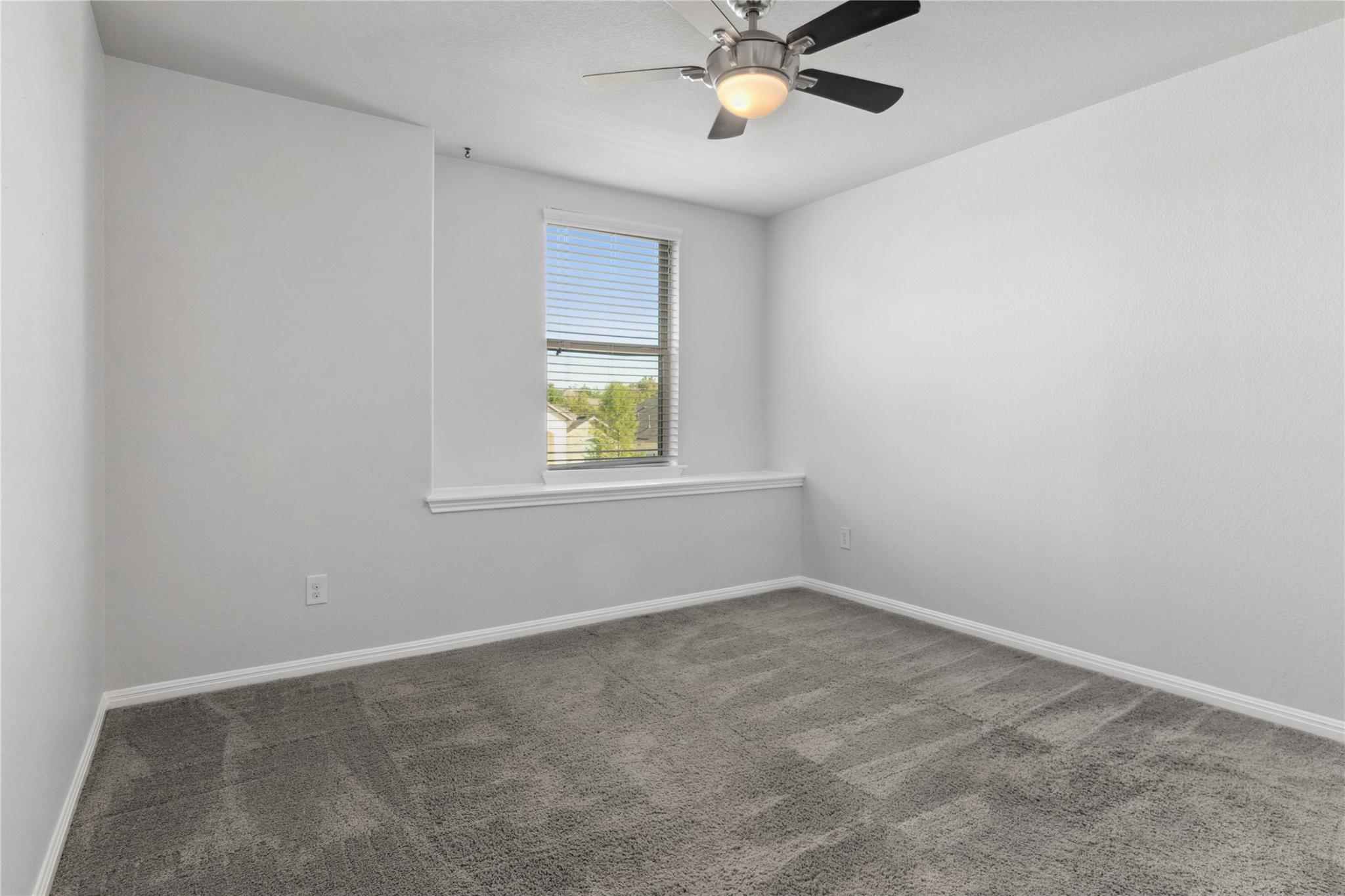 208 Callahan LN