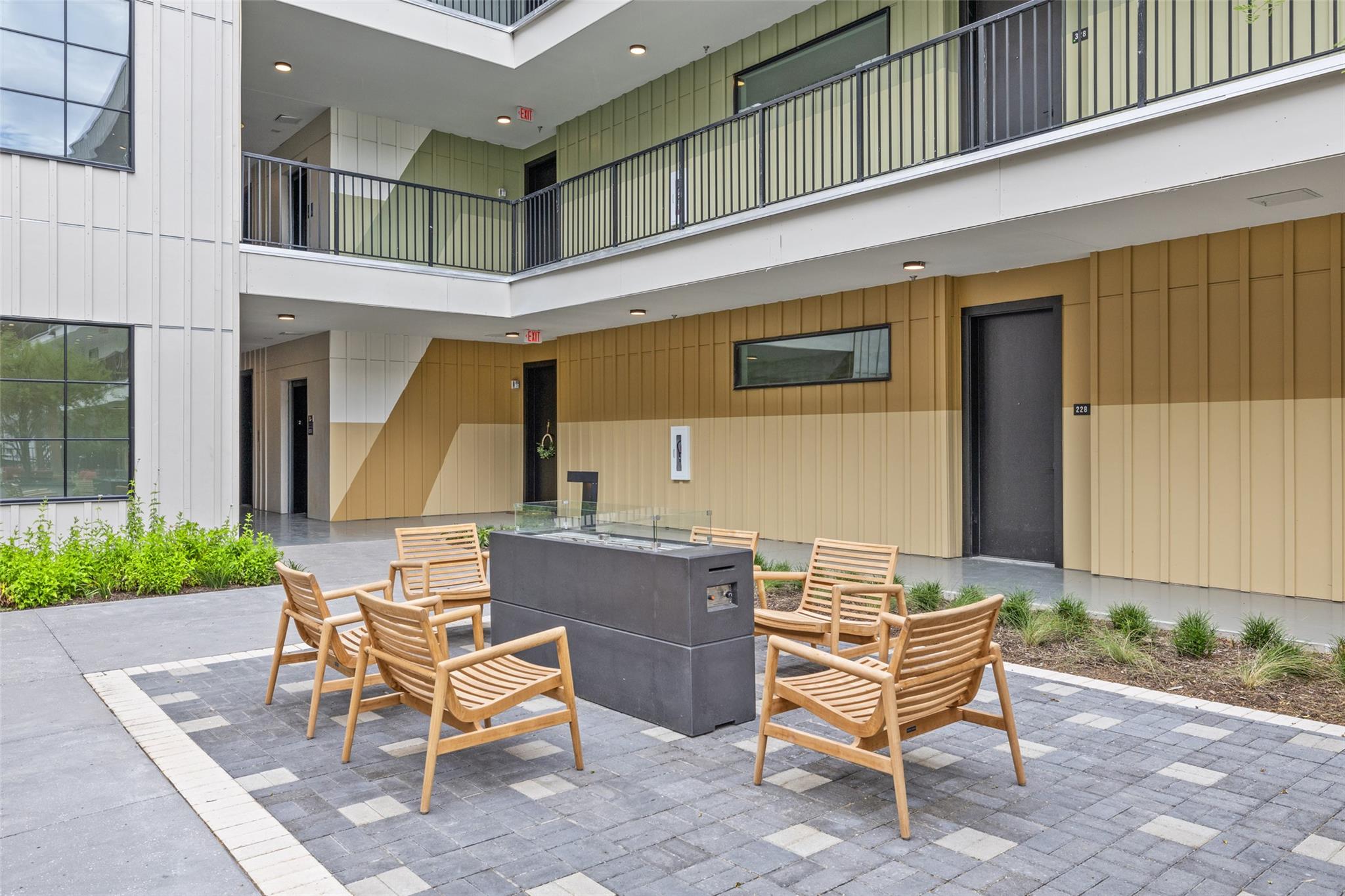 4315 S Congress Ave # 532