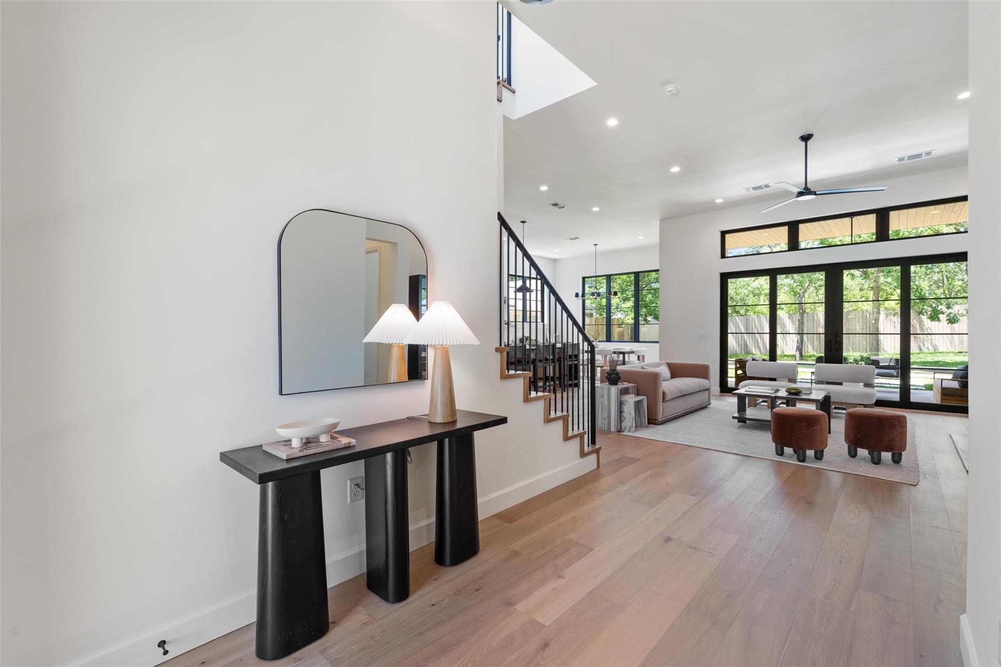 5218 Valley Oak DR