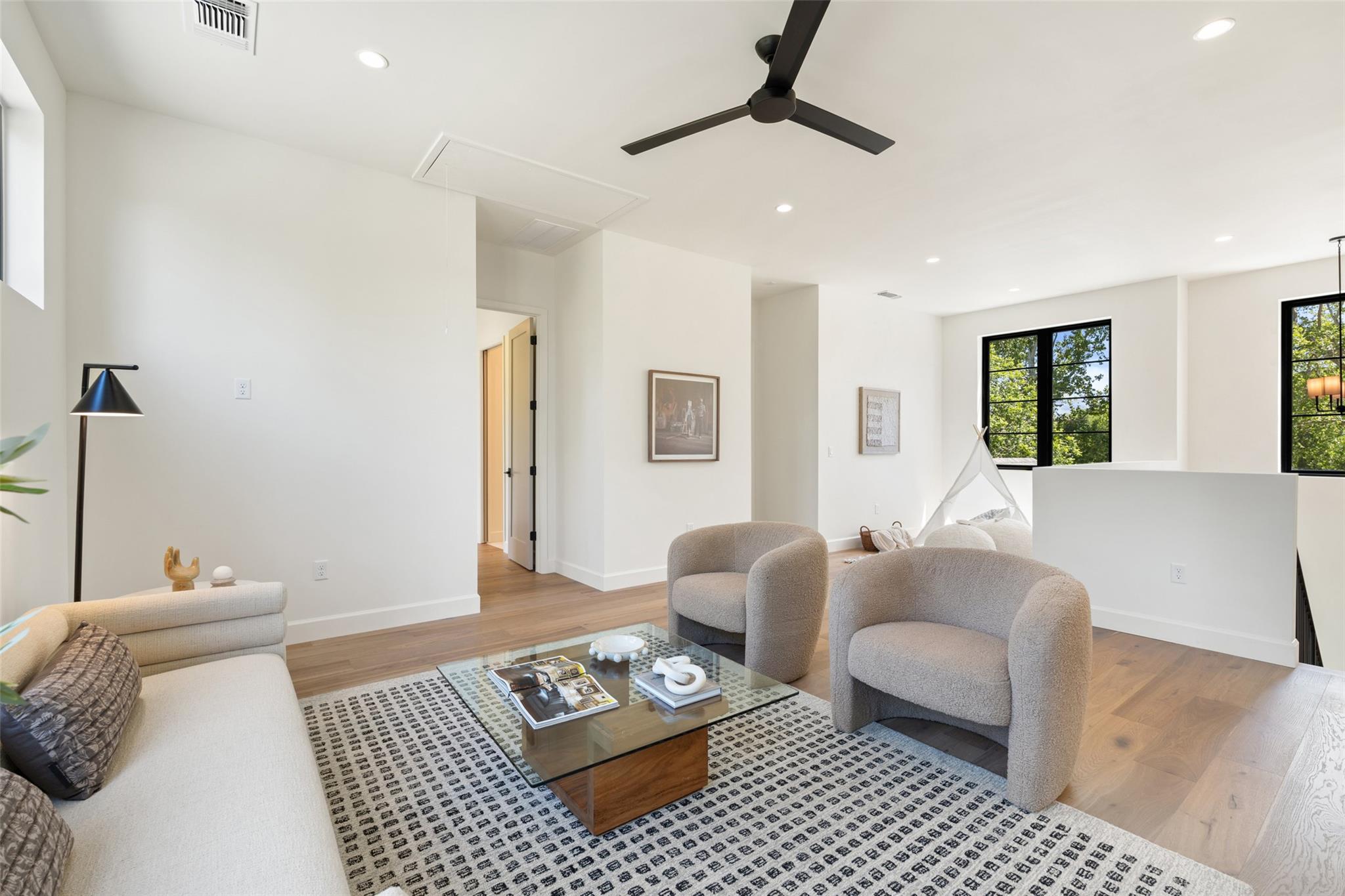 5218 Valley Oak DR