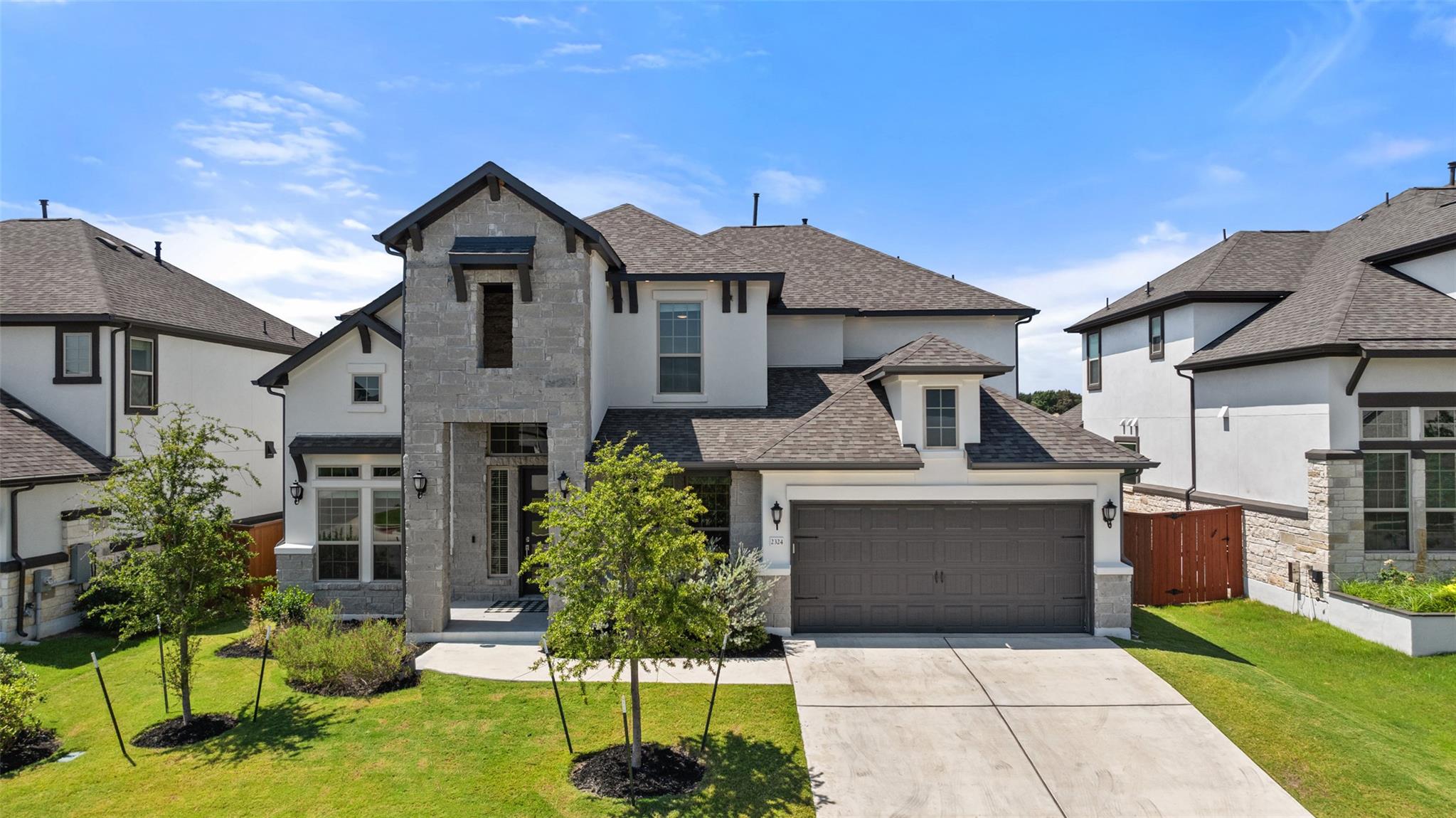 2324 Giona PL