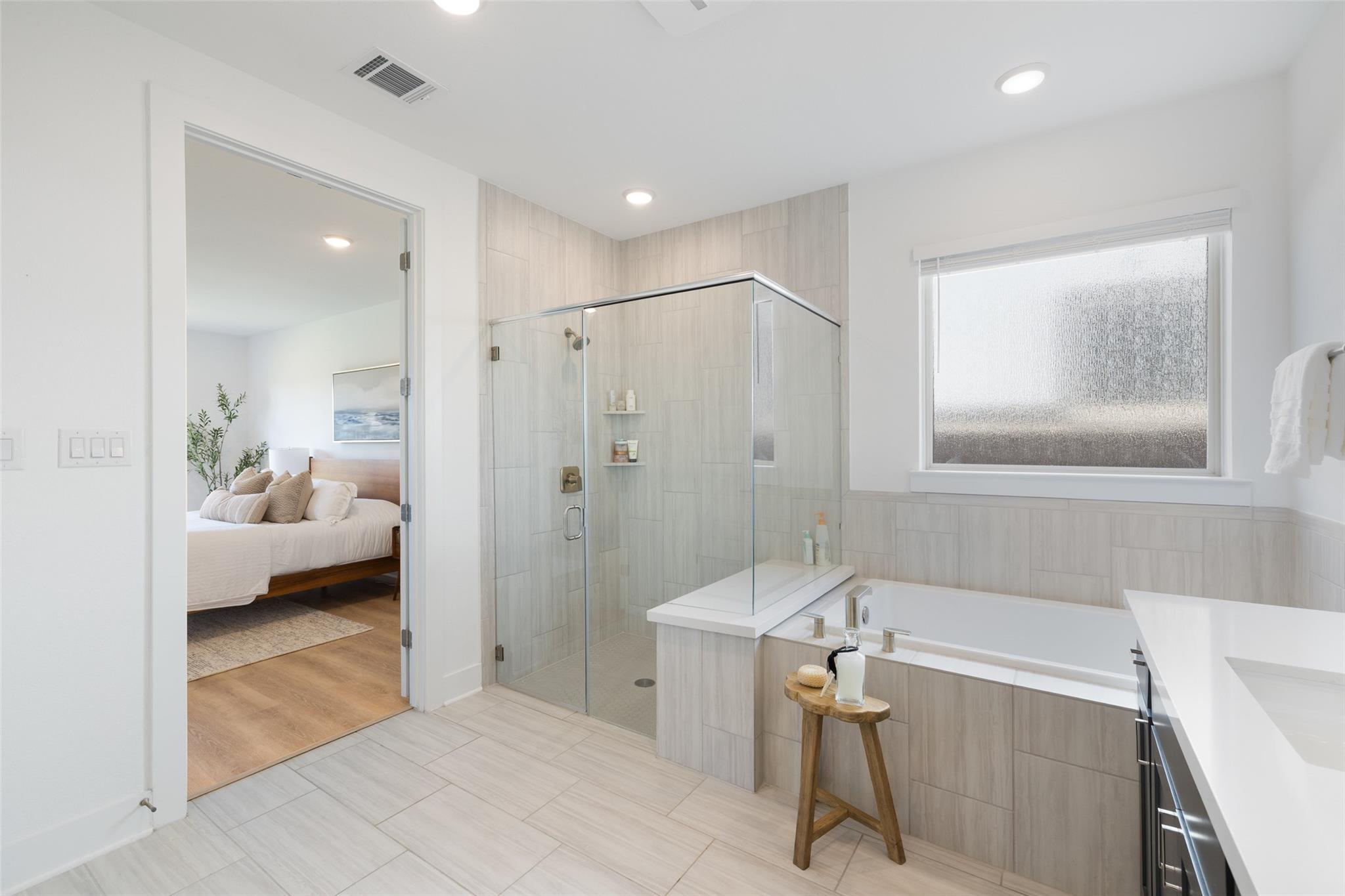 2324 Giona PL