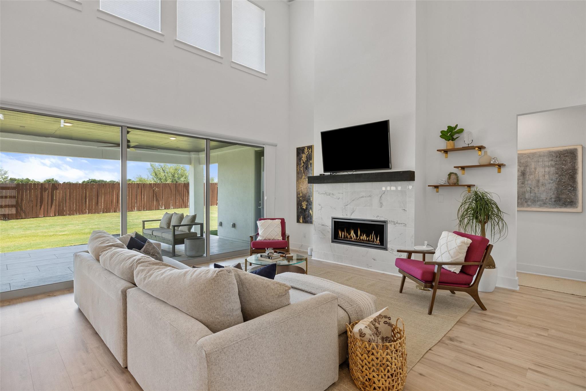 2324 Giona PL