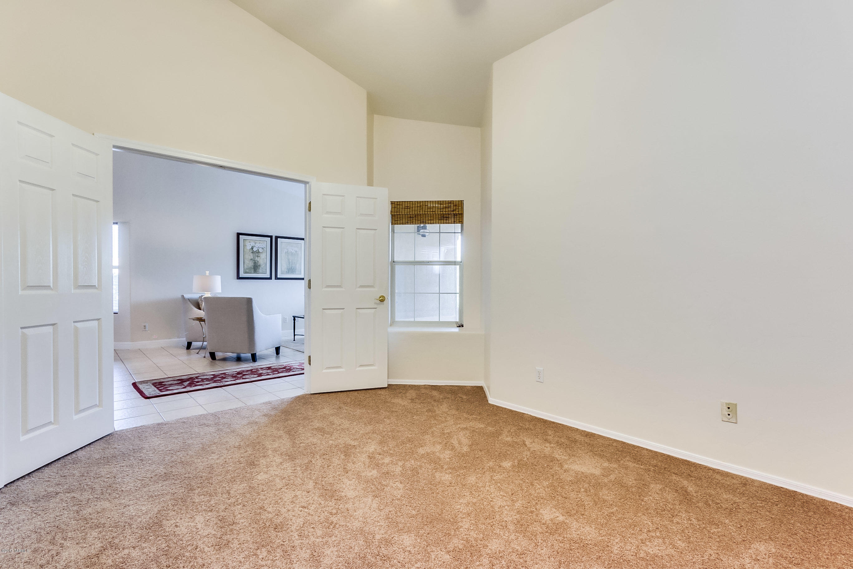 1398 W Woodacre Drive