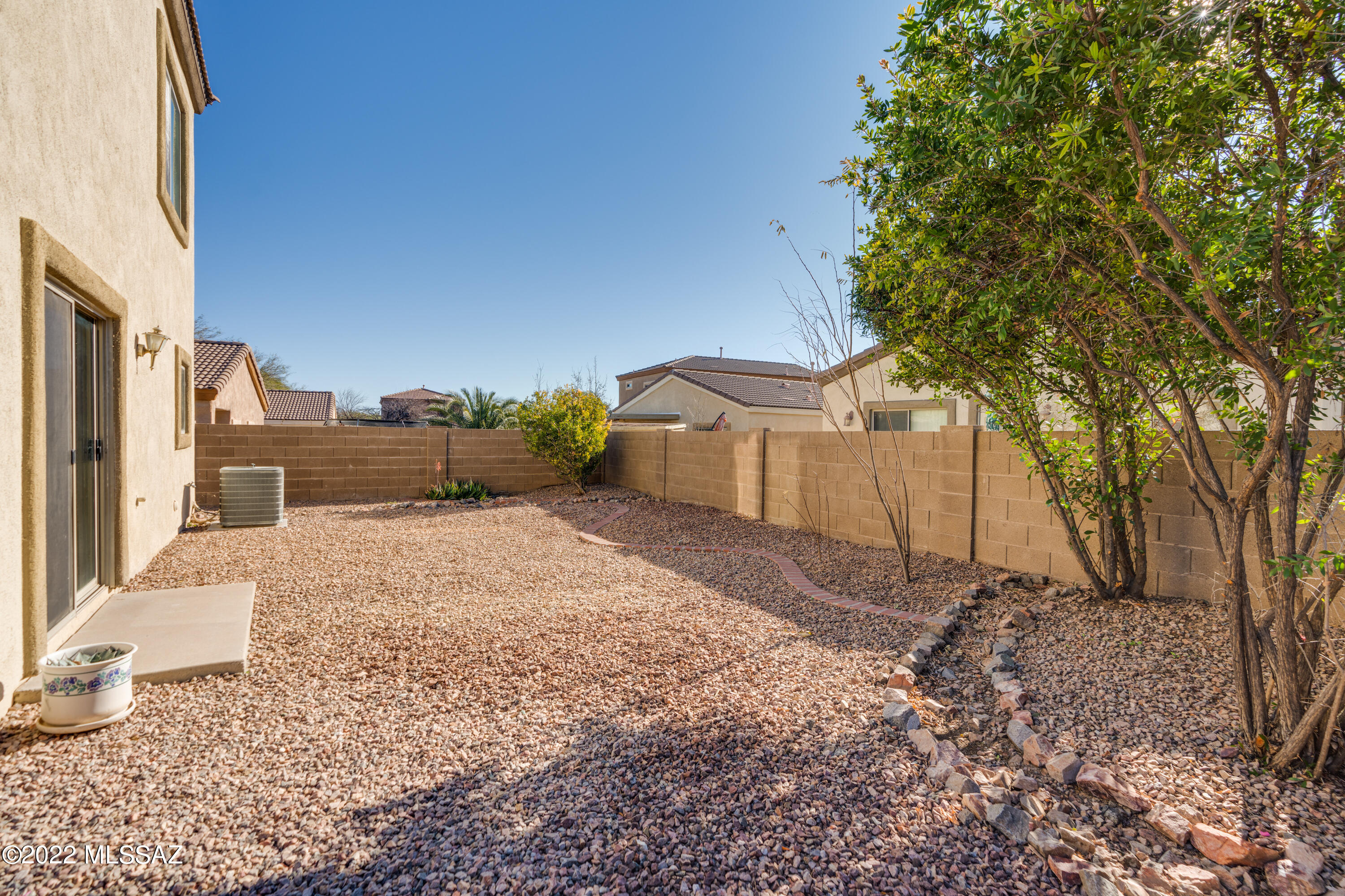 442 E Placita Cordel
