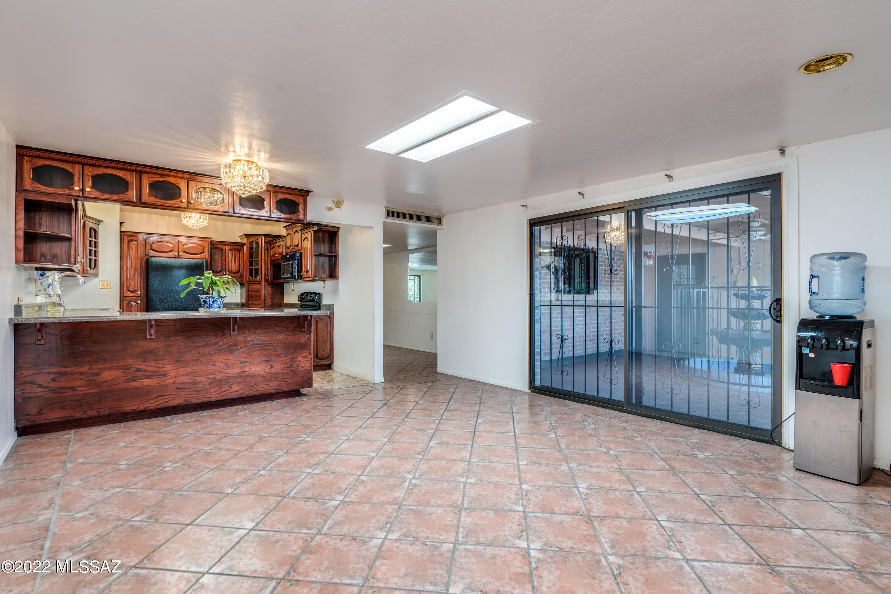 5641 S Cactus Wren Avenue