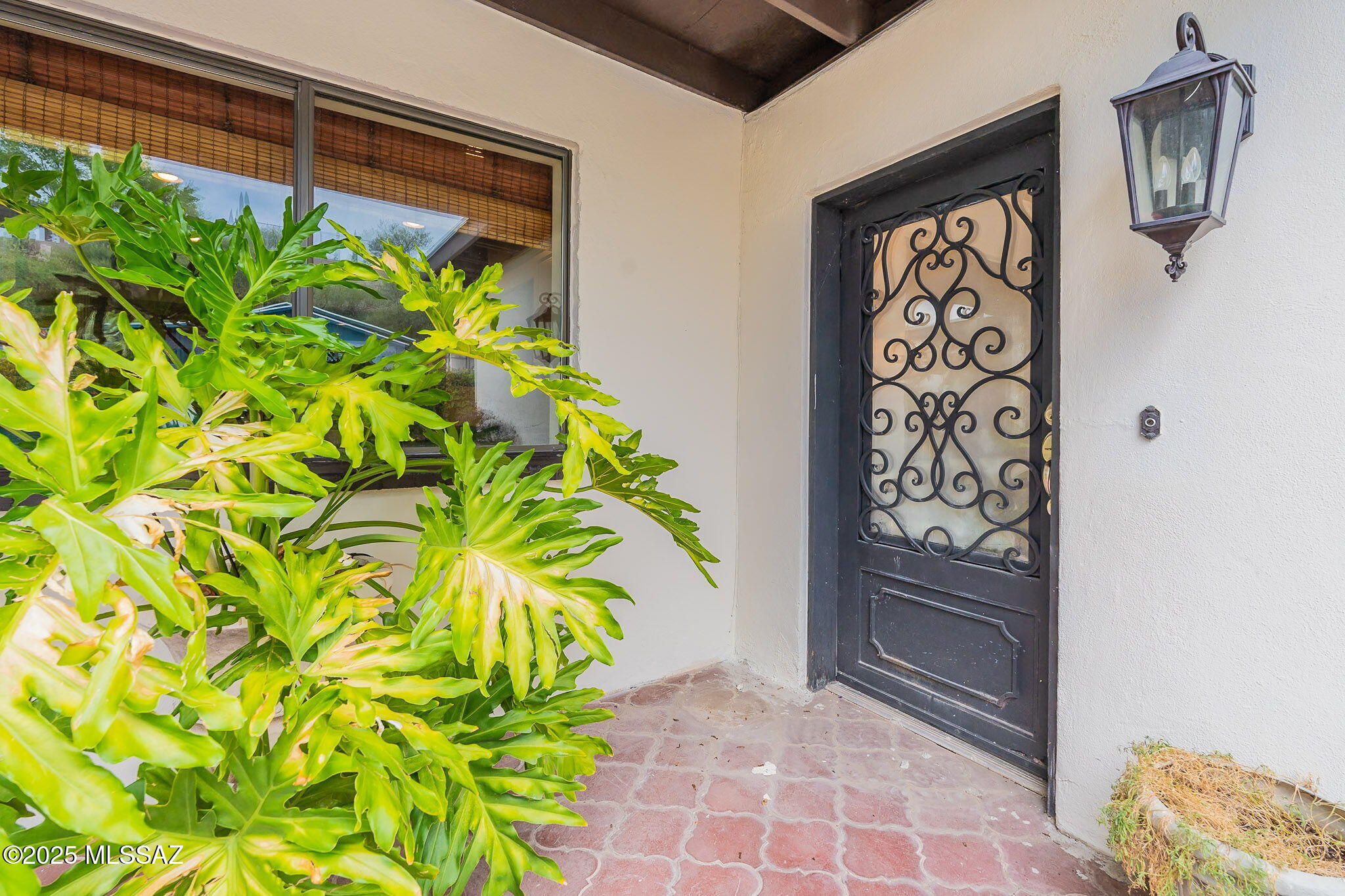 2287 N Calle Empalme