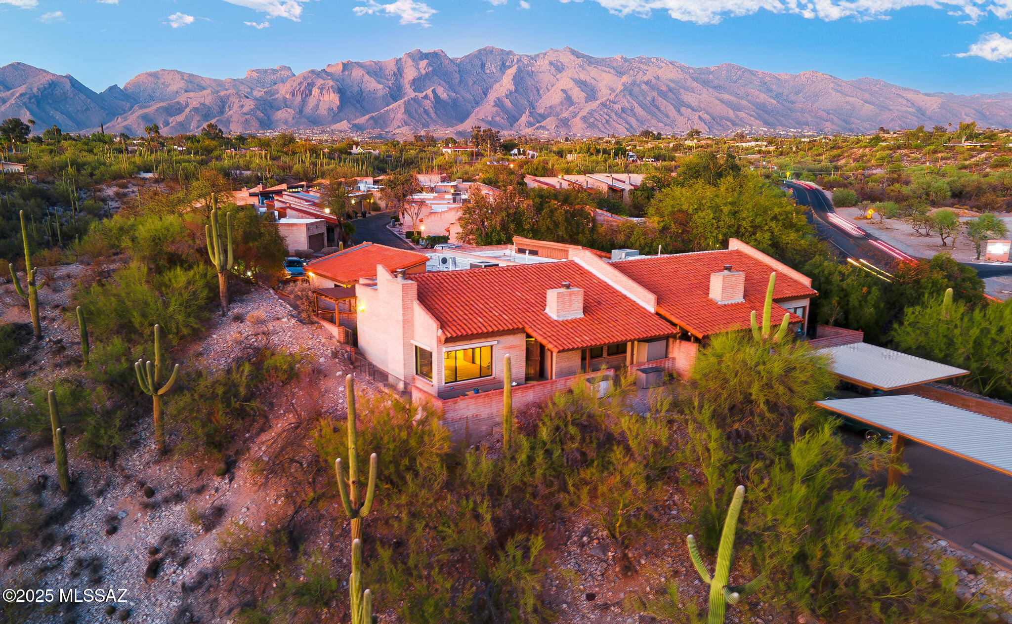 1900 E Campbell Terrace