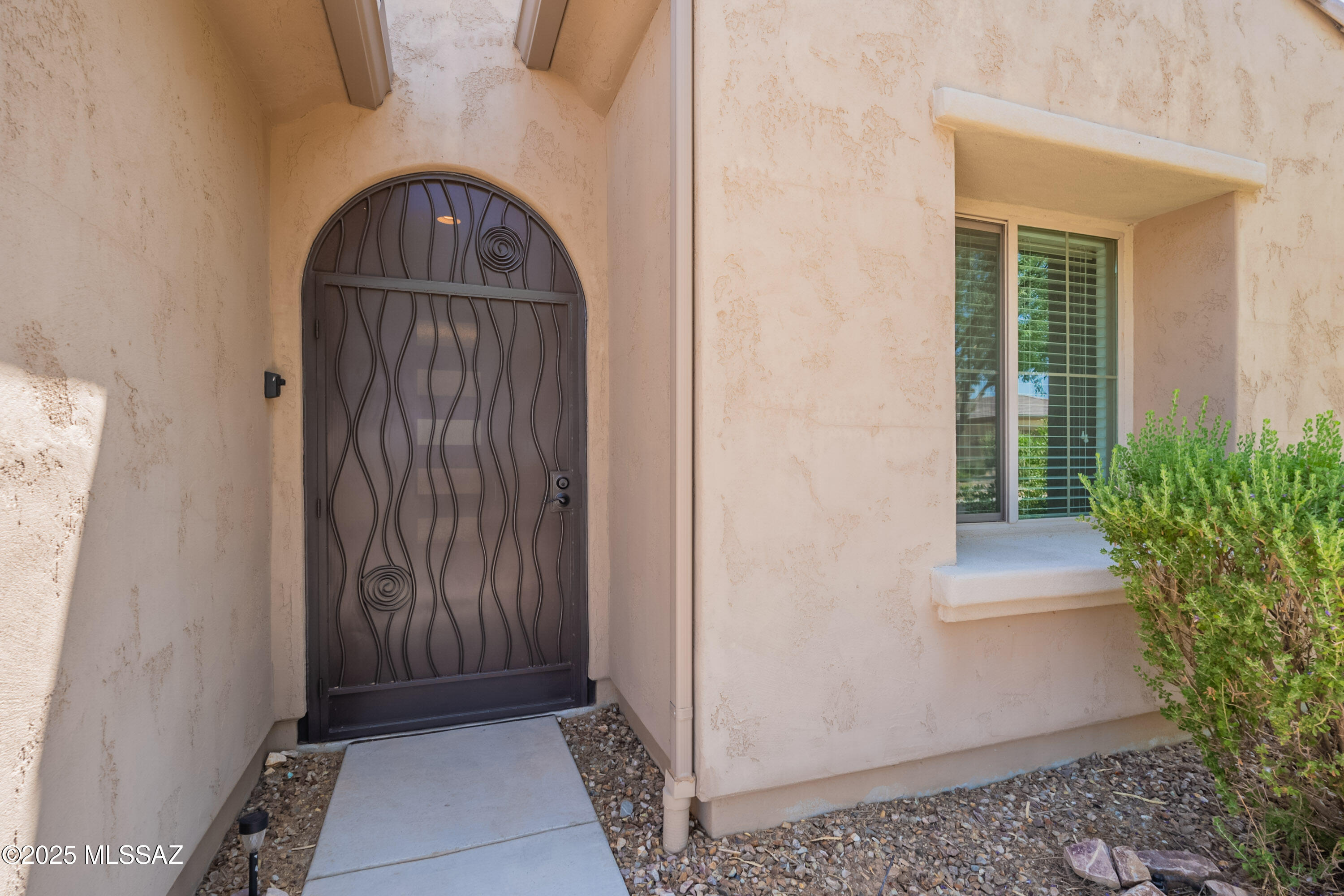 1156 N Broken Hills Drive