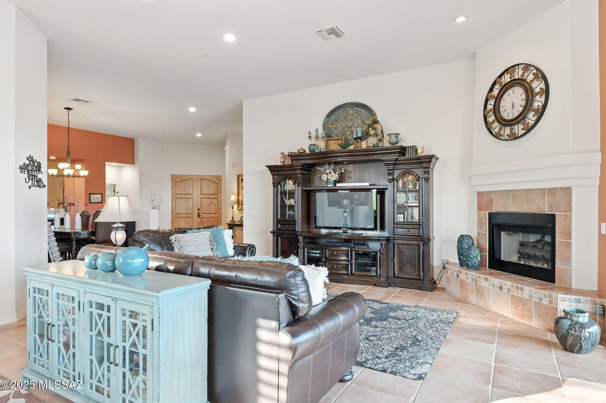1072 E Cave Canyon Place