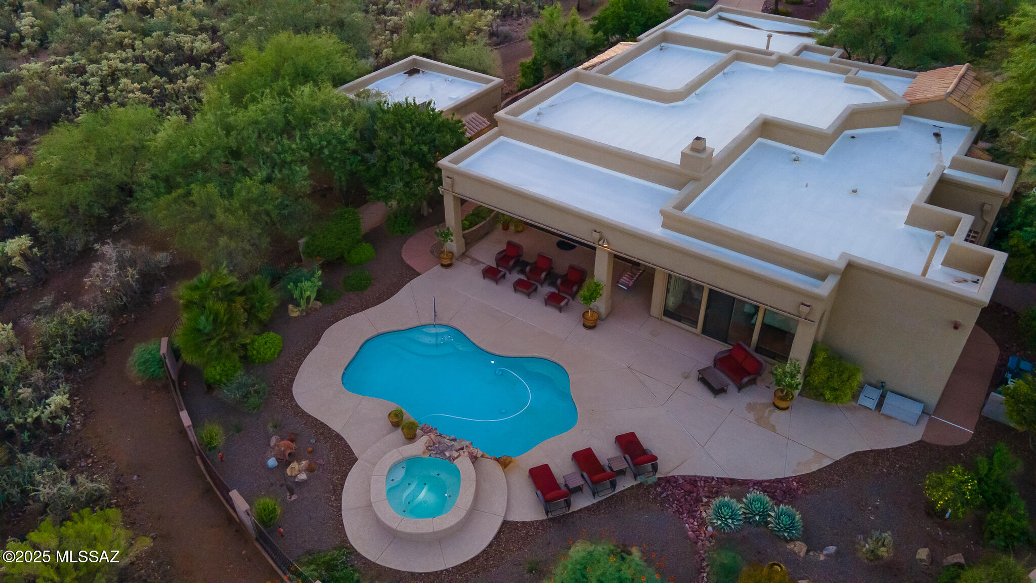 1072 E Cave Canyon Place