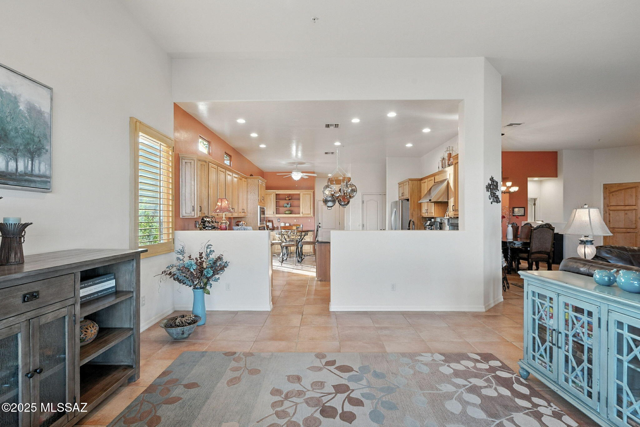 1072 E Cave Canyon Place