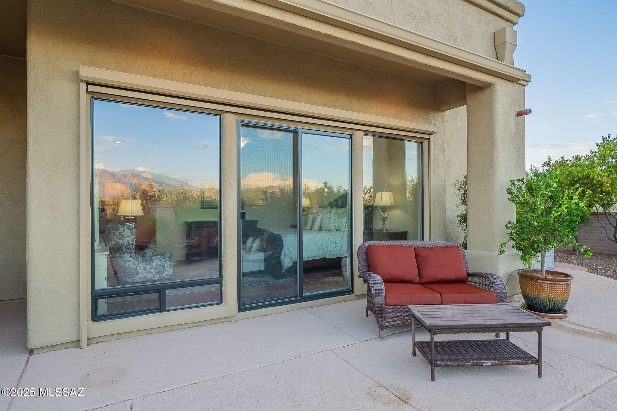 1072 E Cave Canyon Place