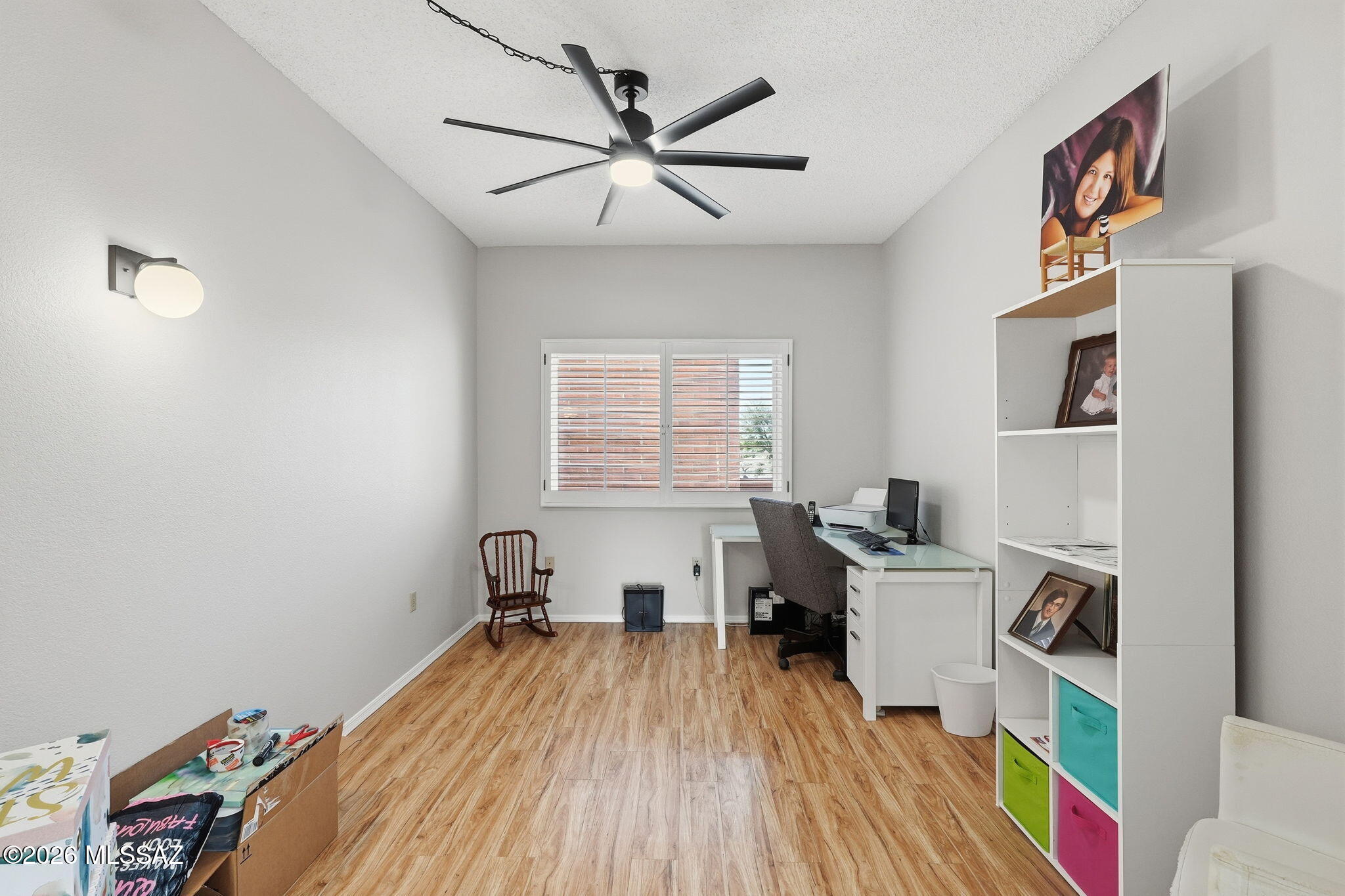 1040 W Camino Del Pato