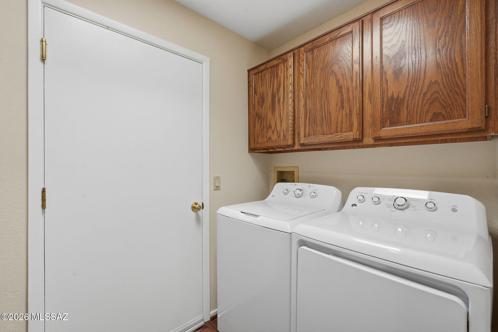 851 W Calle De Emilia