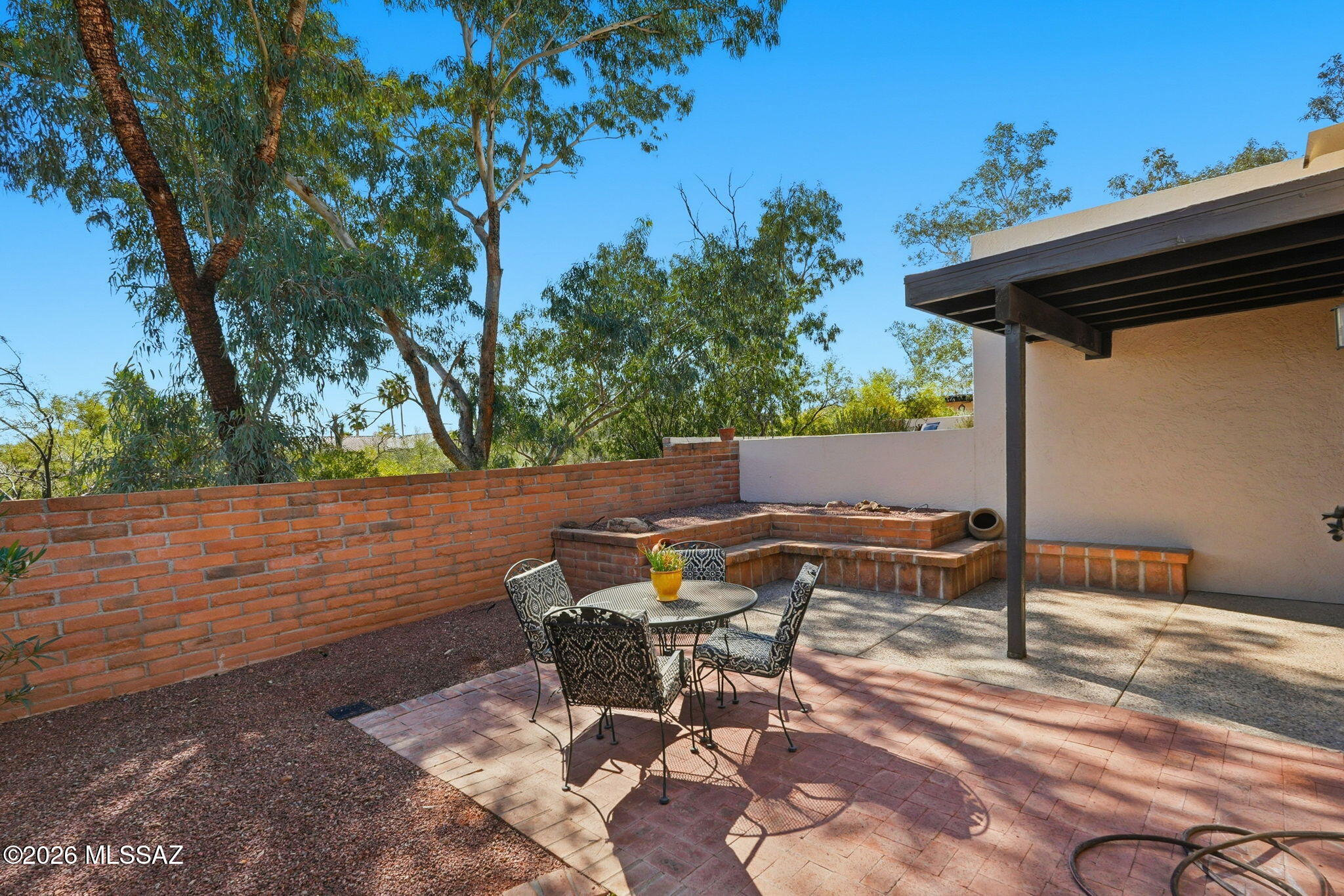 851 W Calle De Emilia