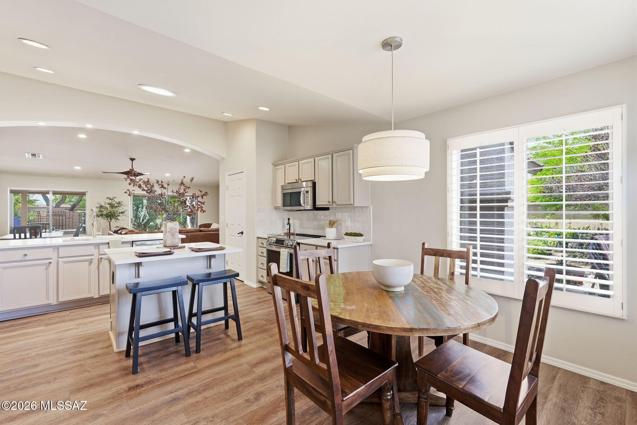 1950 E Desert Lark Ps E