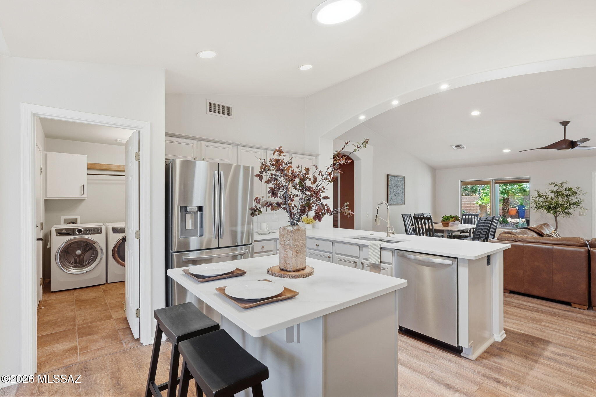 1950 E Desert Lark Ps E