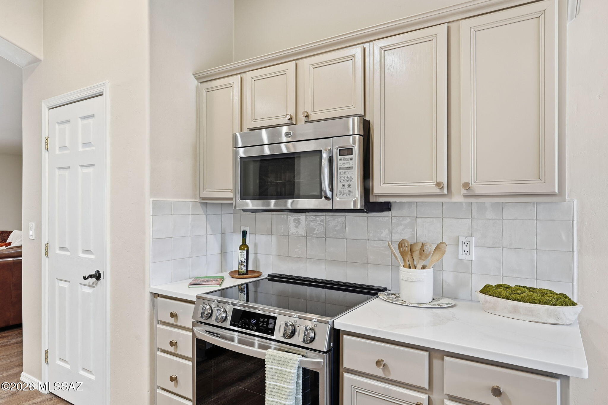 1950 E Desert Lark Ps E